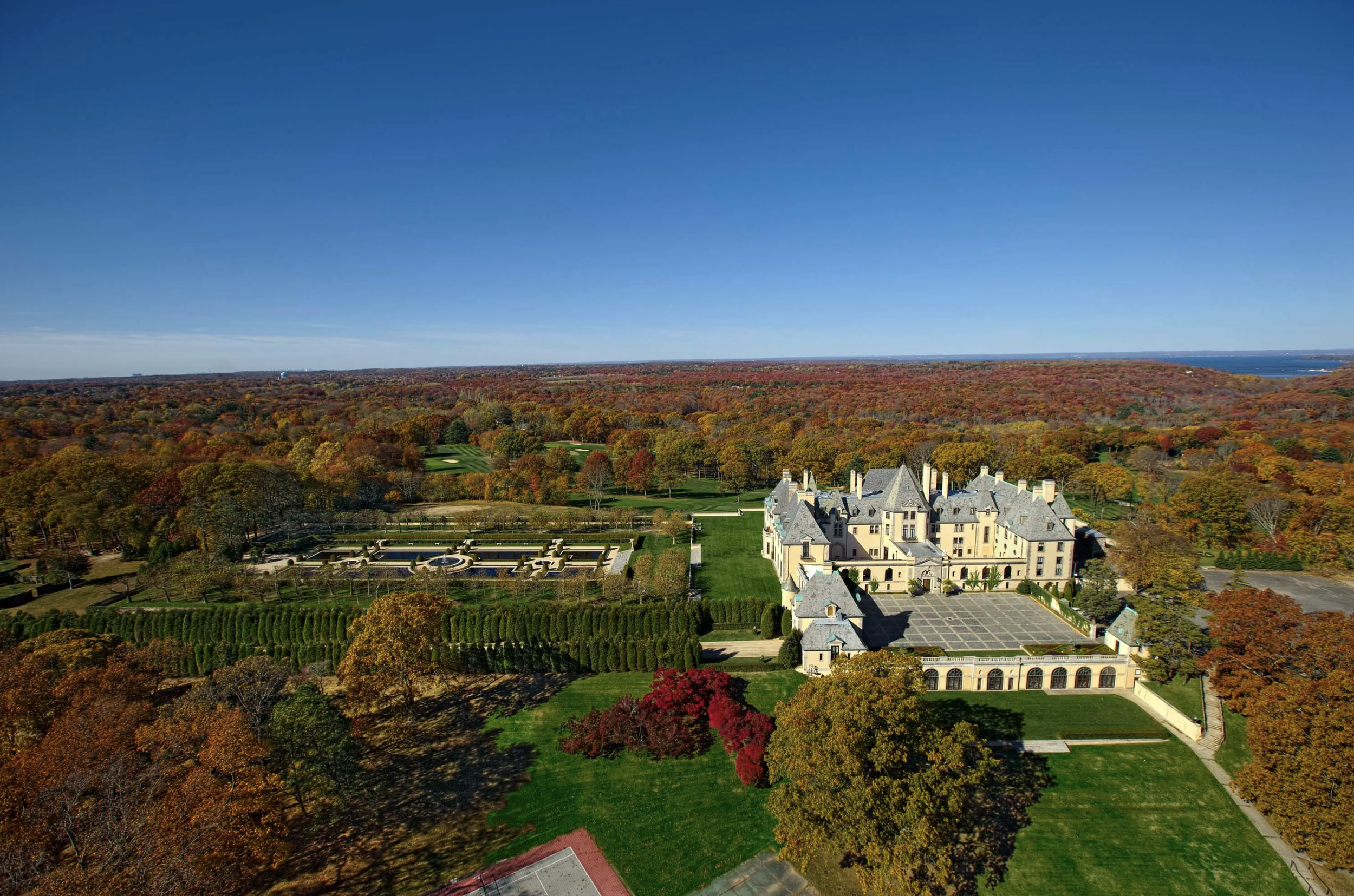 francis-york-oheka-castle-long-island-new-york-auction-2026-40.png