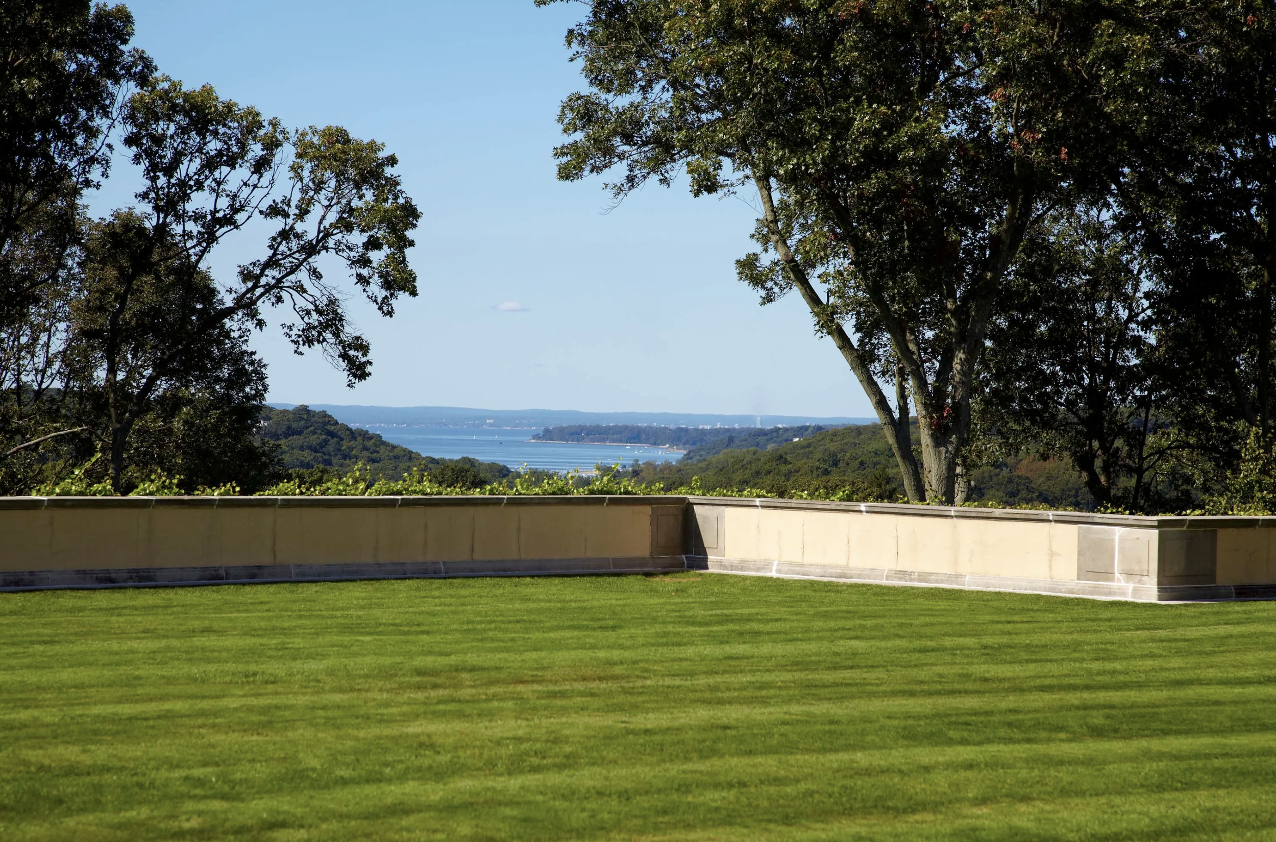 francis-york-oheka-castle-long-island-new-york-auction-2026-38.png