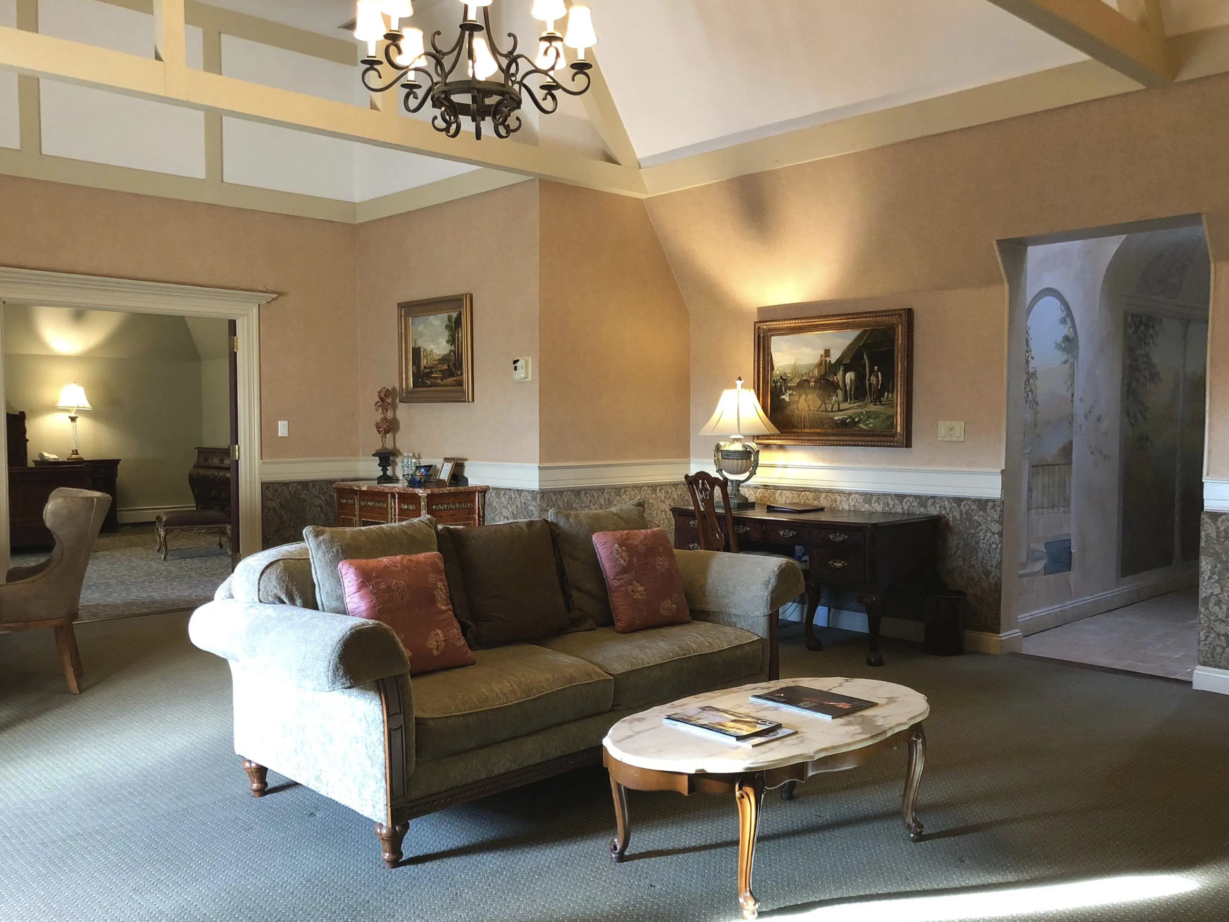 francis-york-oheka-castle-long-island-new-york-auction-2026-25.png