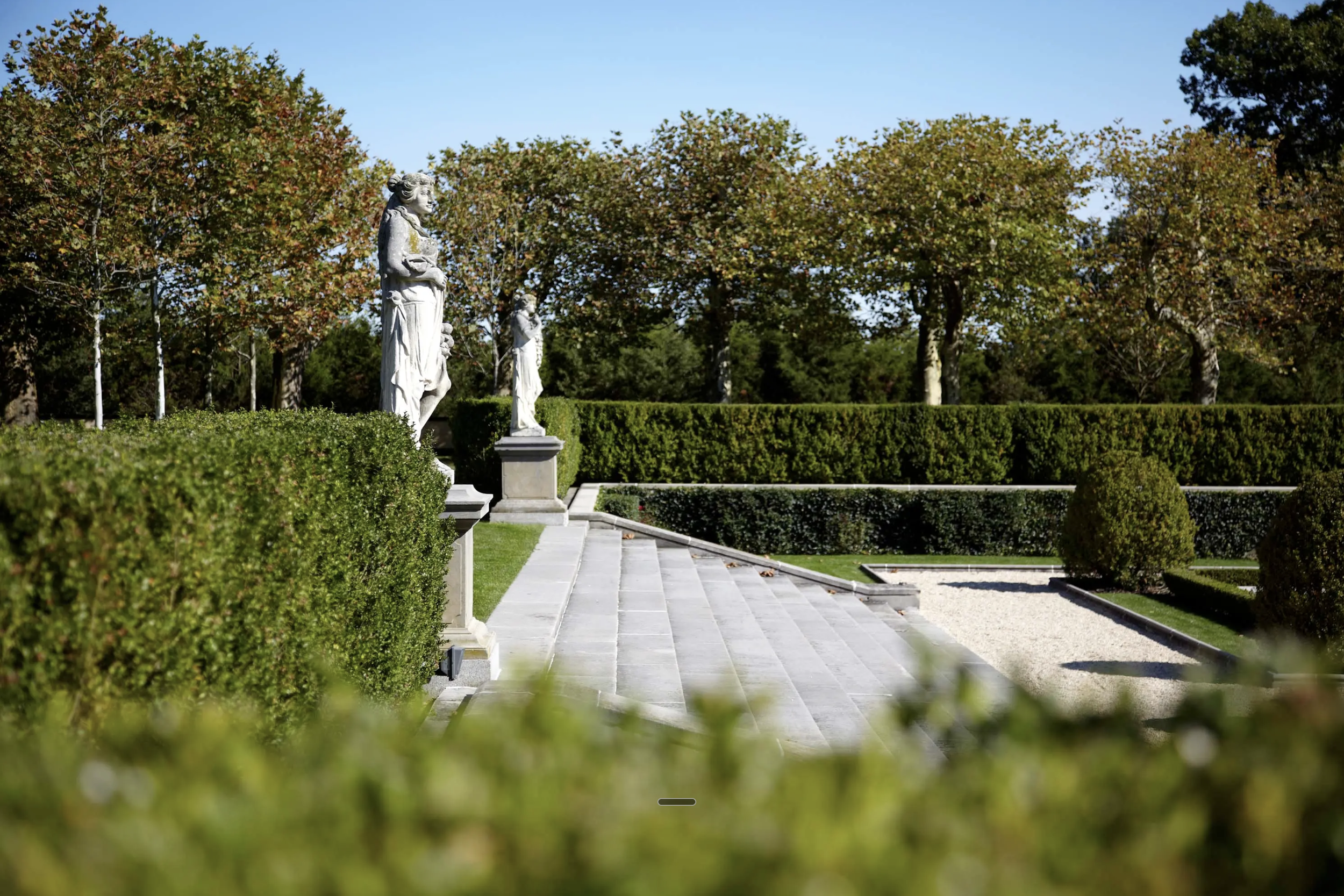 francis-york-oheka-castle-long-island-new-york-auction-2026-8.png