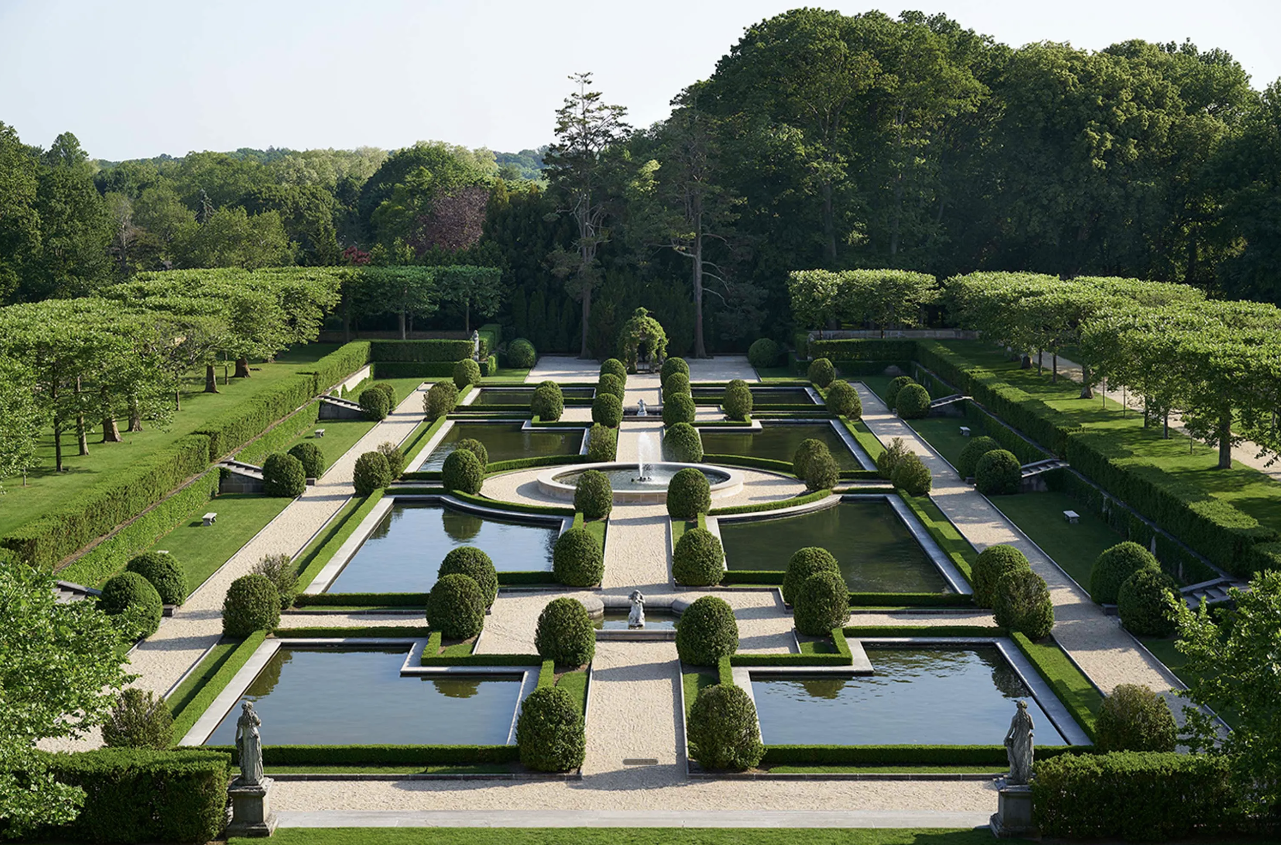 francis-york-oheka-castle-long-island-new-york-auction-2026-6.png