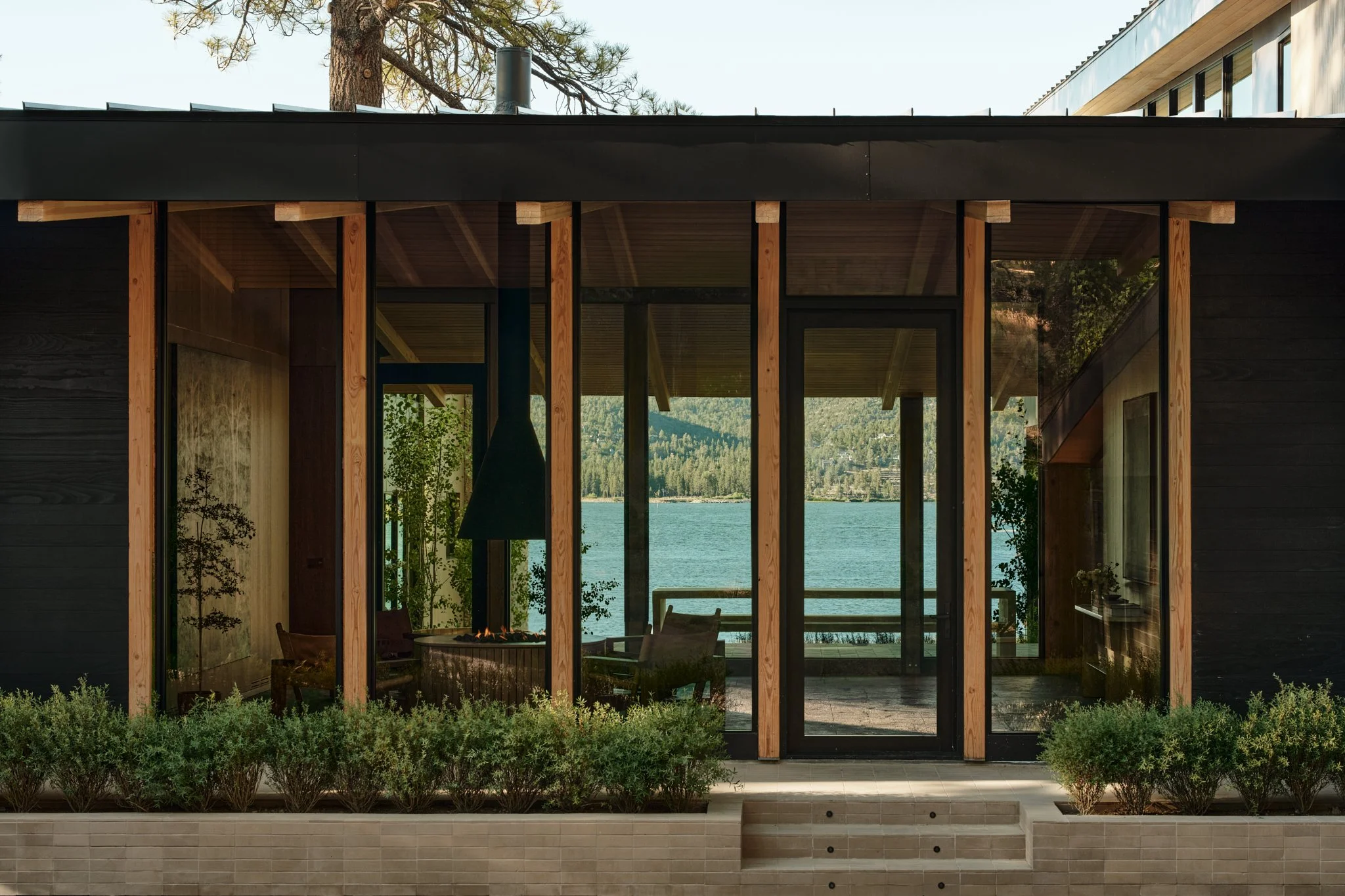 francis-york-design-lake-house-in-big-bear-california-5.jpg