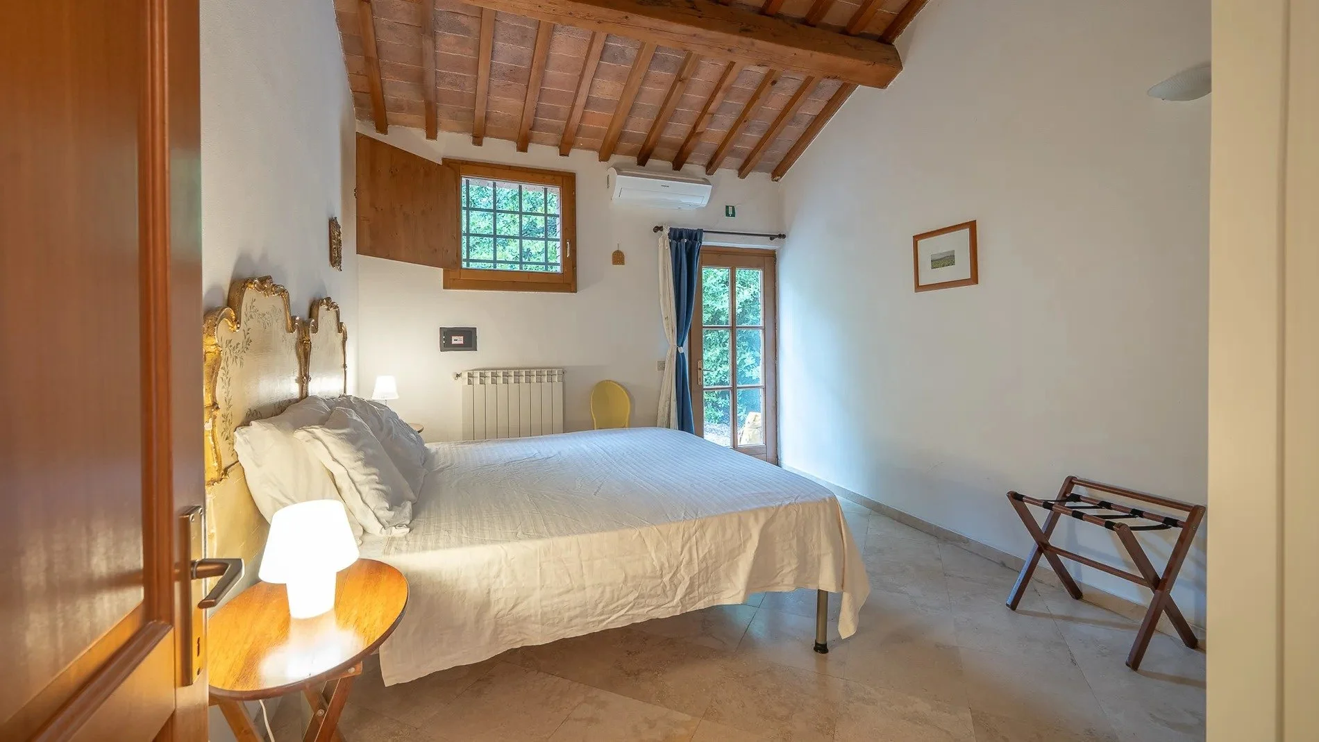 francis-york-a-17th-century-tuscan-estate-near-chianti-classico-with-olive-groves-vineyards-and-ancient-wine-cellars-21.jpg