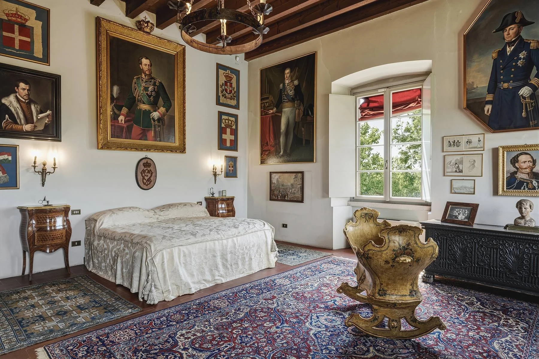 francis-york-castello-avogadro-spada-renaissance-castle-near-lake-garda-italy-27.jpg
