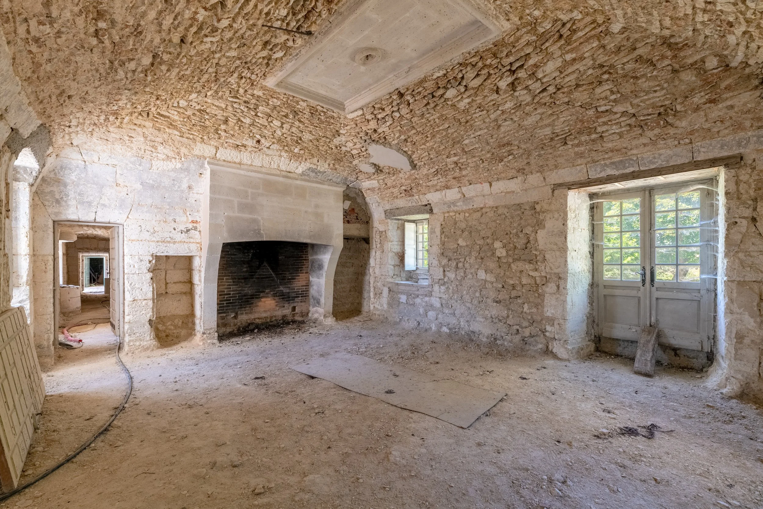 francis-york-PER-3888-FDL-18th-century-chateau-to-restore-185-acres-dordogne-france-9.jpg