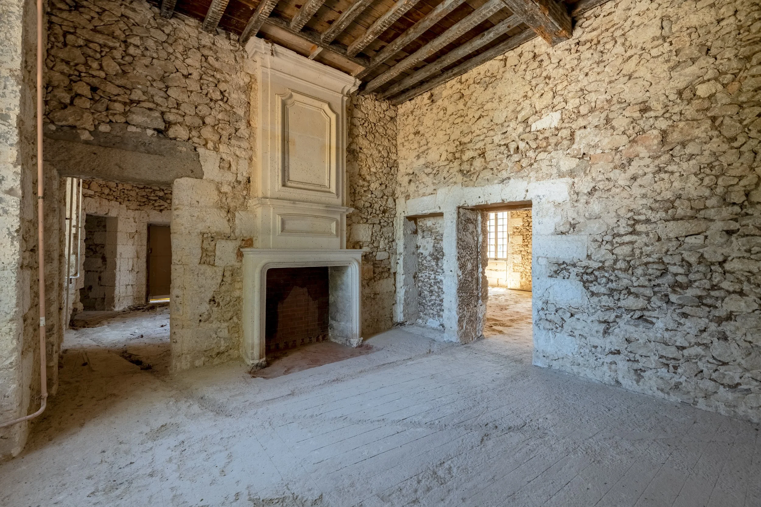 francis-york-PER-3888-FDL-18th-century-chateau-to-restore-185-acres-dordogne-france-15.jpg