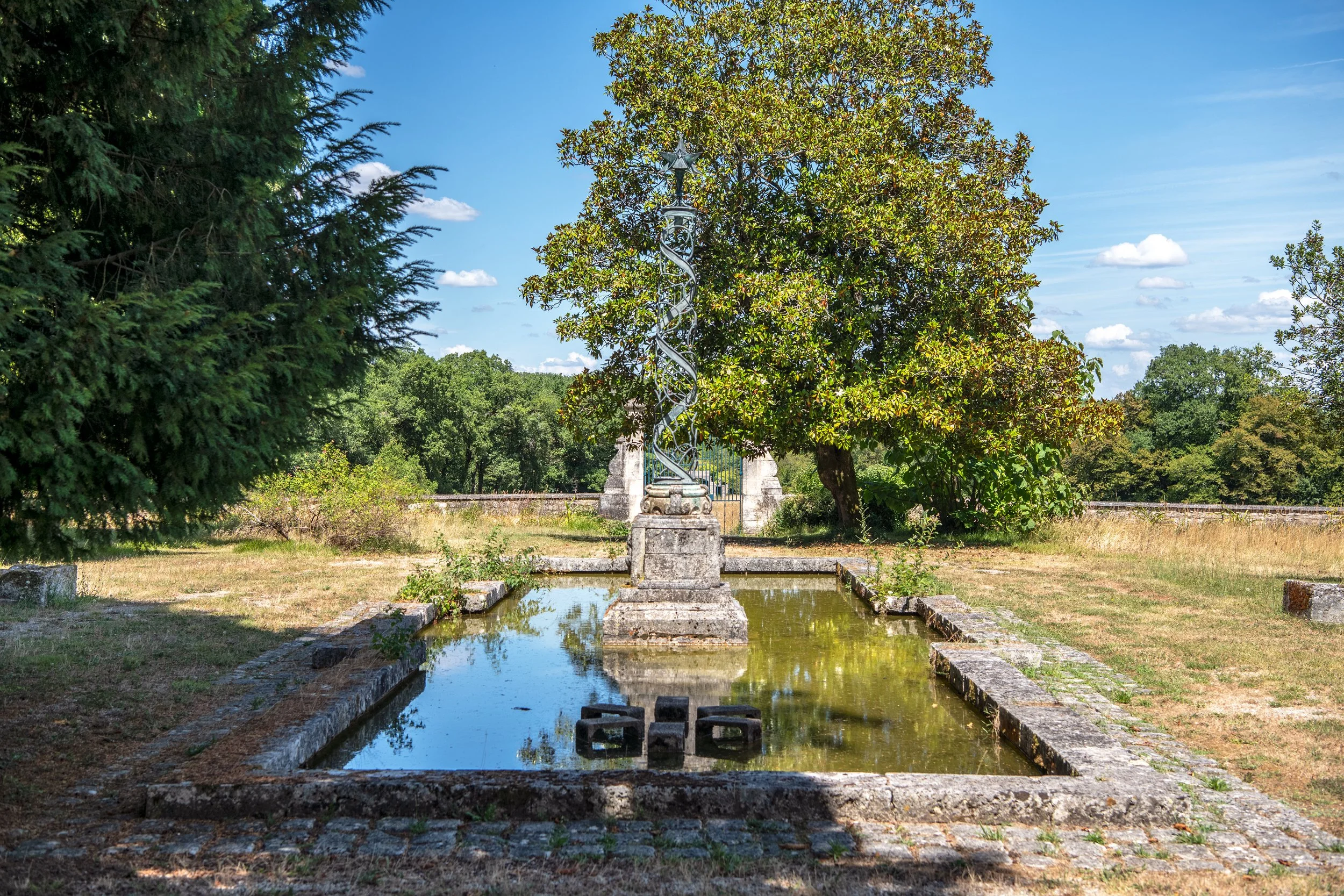 francis-york-PER-3888-FDL-18th-century-chateau-to-restore-185-acres-dordogne-france-25.jpg
