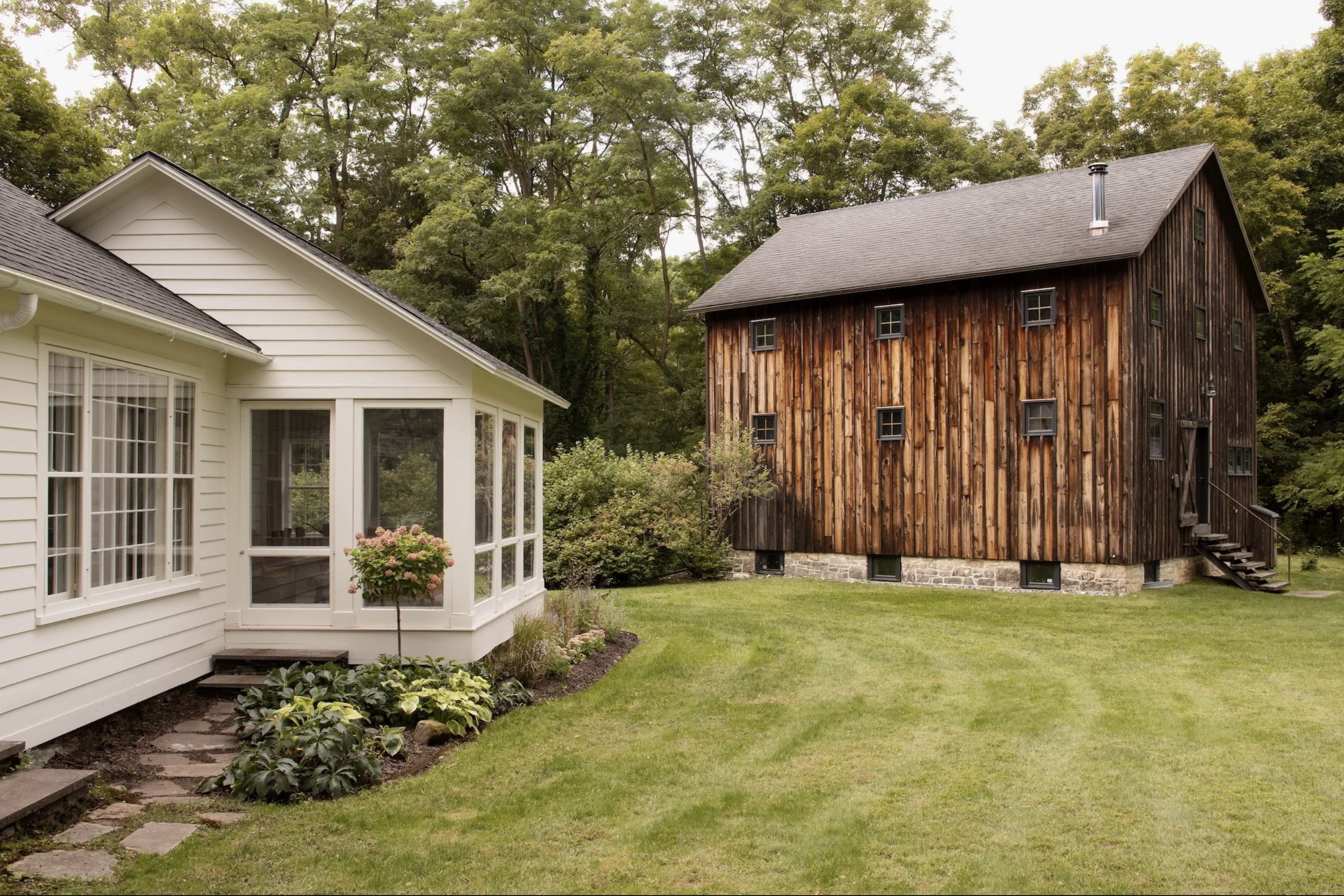 francis-york-restored-1765-farmhouse-converted-barn-hudson-valley-new-york-7.png