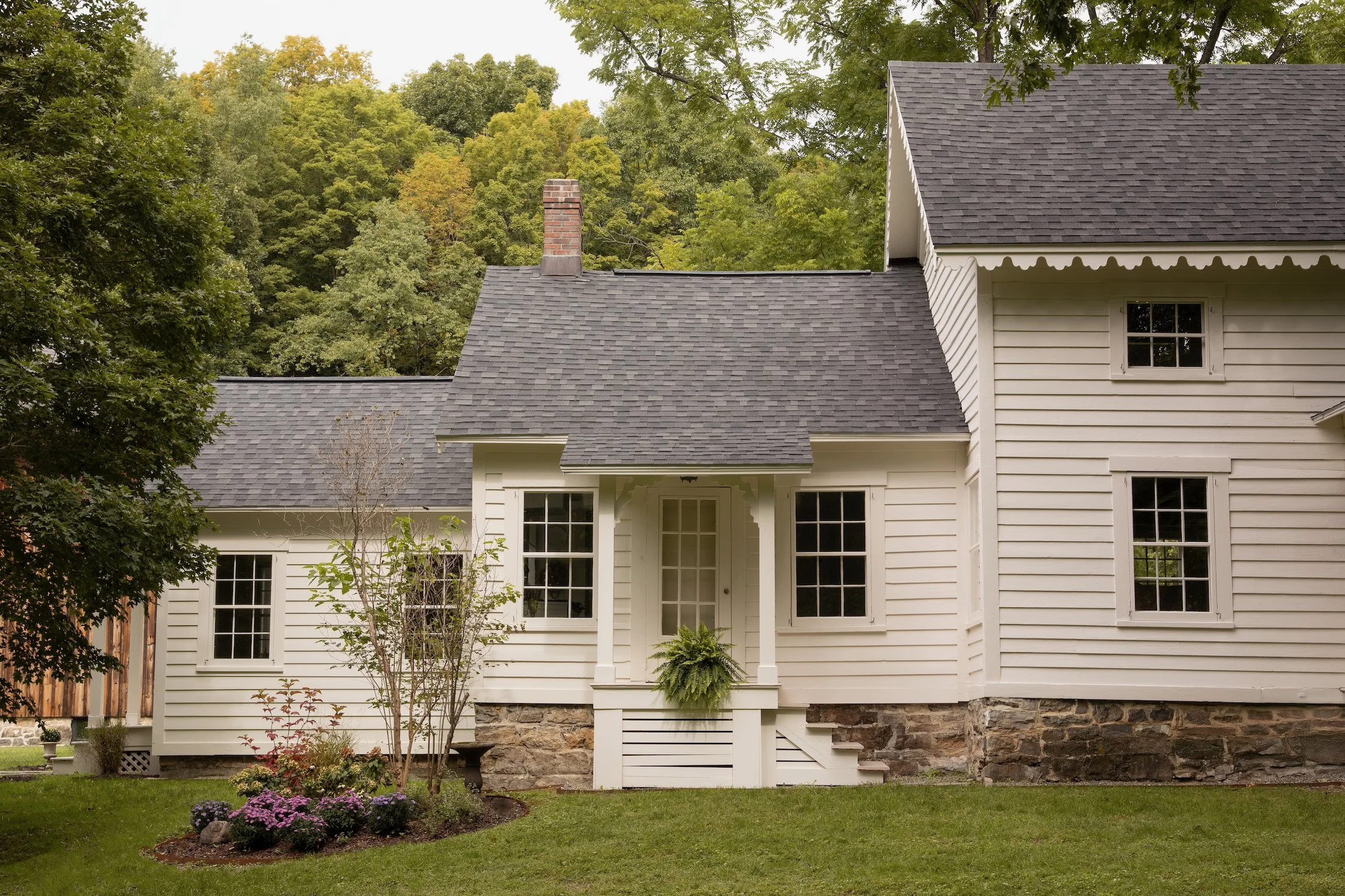 francis-york-restored-1765-farmhouse-converted-barn-hudson-valley-new-york-39.jpeg