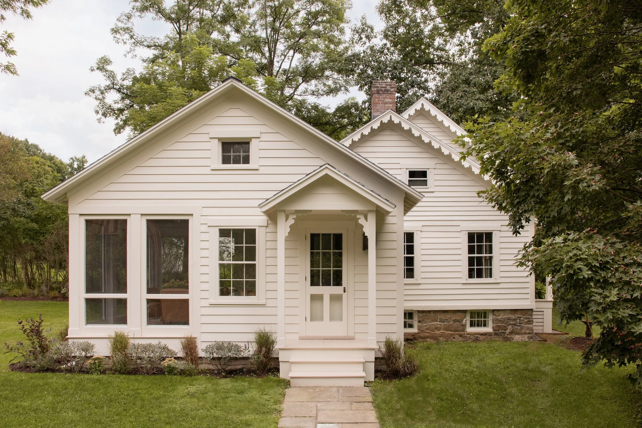 francis-york-restored-1765-farmhouse-converted-barn-hudson-valley-new-york-69.jpeg