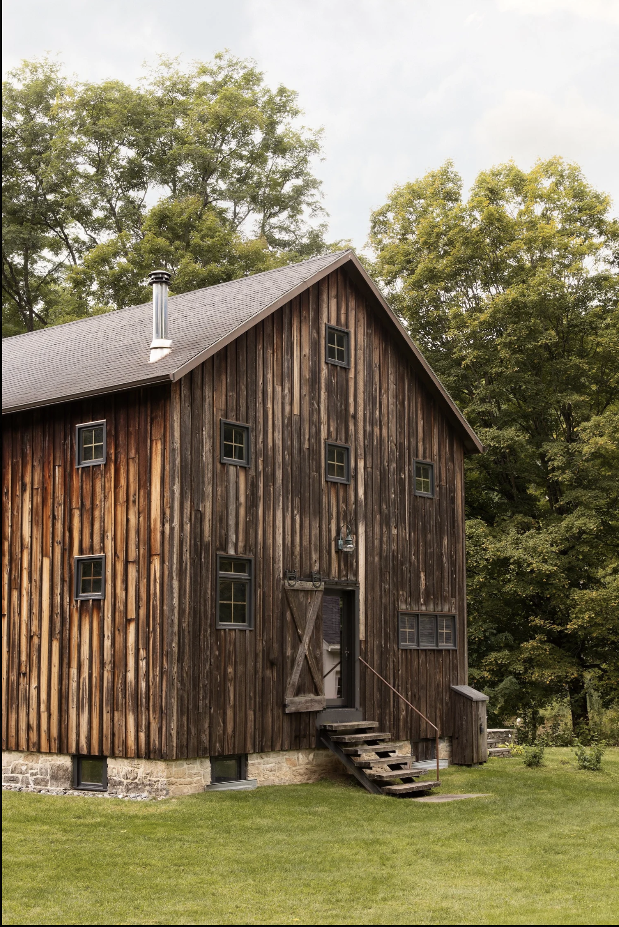 francis-york-restored-1765-farmhouse-converted-barn-hudson-valley-new-york-12.png