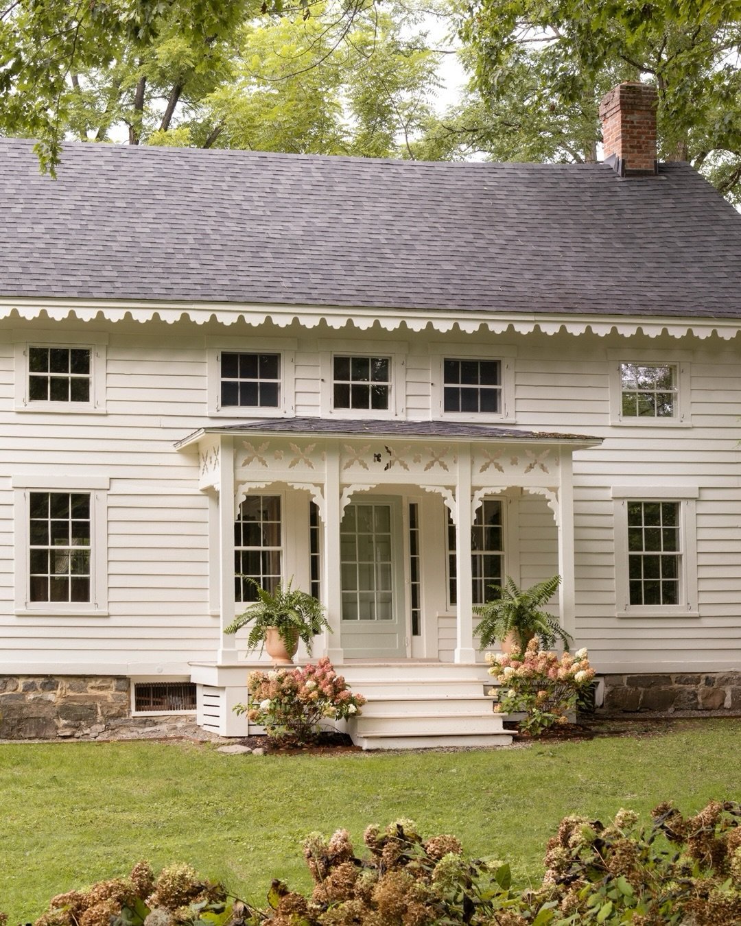 francis-york-restored-1765-farmhouse-converted-barn-hudson-valley-new-york-27.jpeg