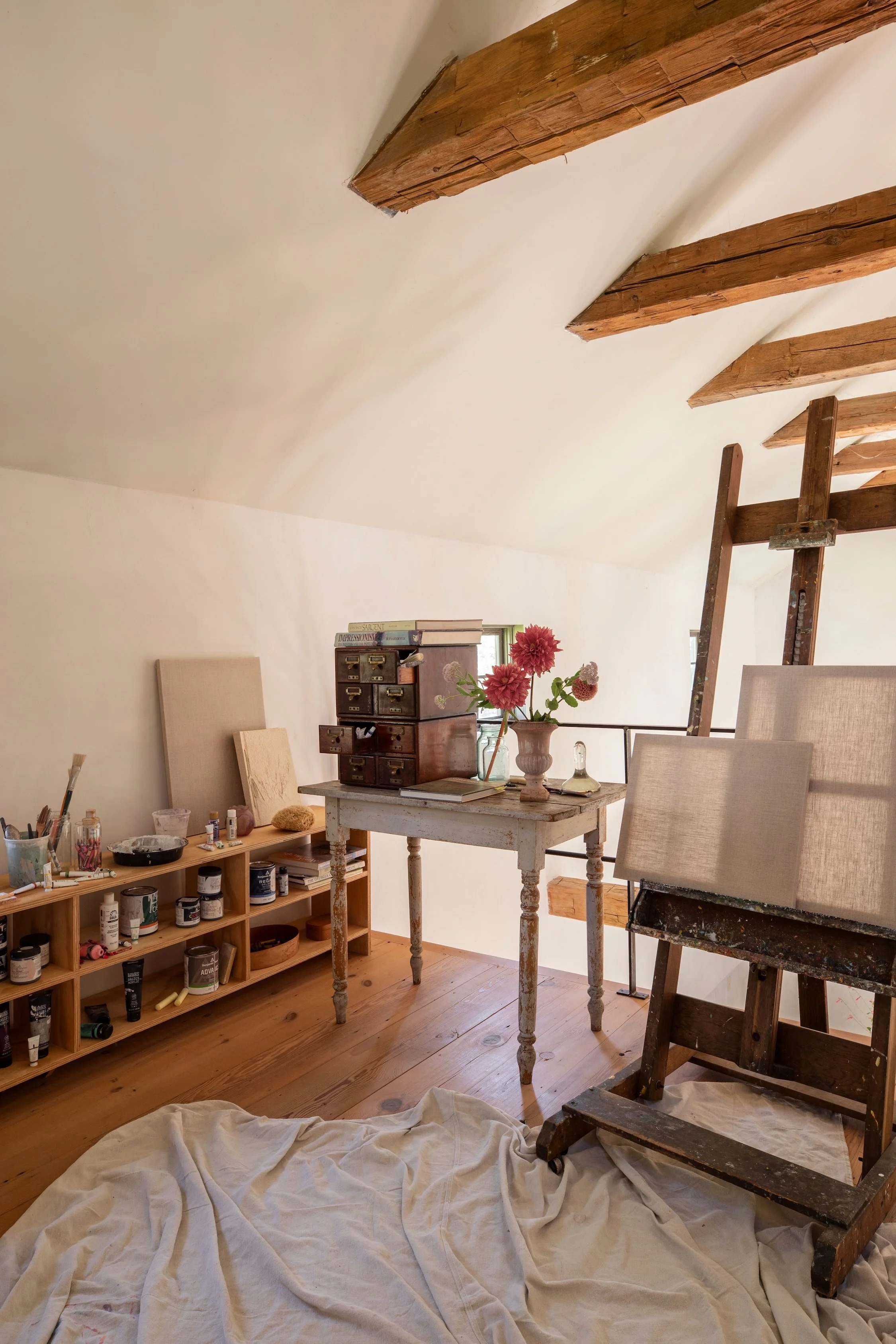 francis-york-restored-1765-farmhouse-converted-barn-hudson-valley-new-york-28.jpeg