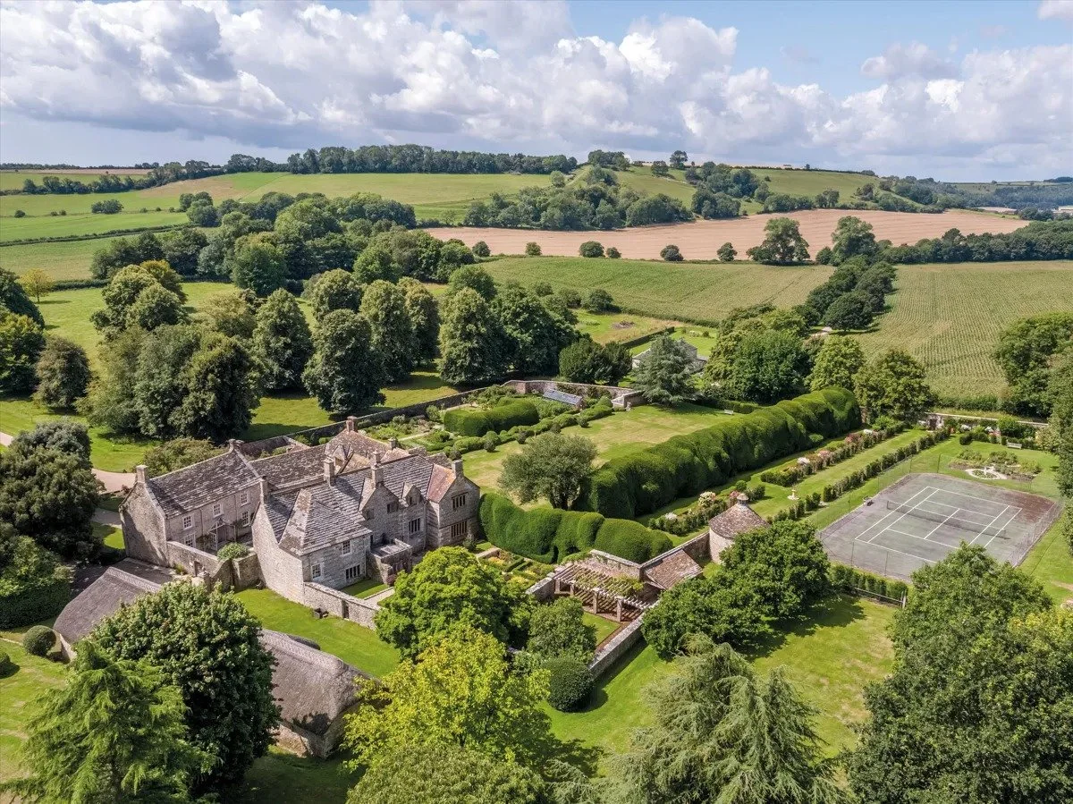 binghams-melcombe-historic-manor-estate-dorset-england-1.jpg