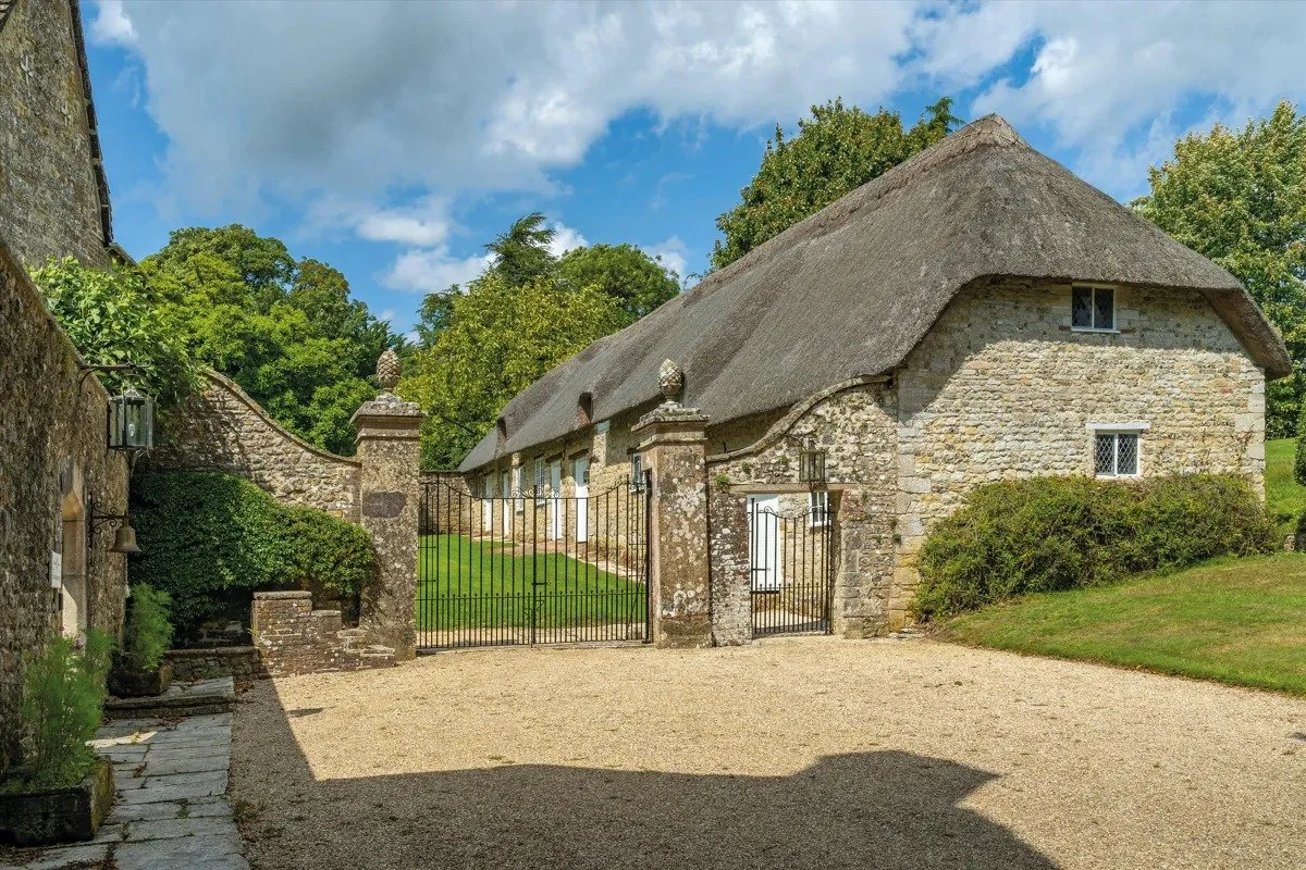 binghams-melcombe-historic-manor-estate-dorset-england-19.jpg