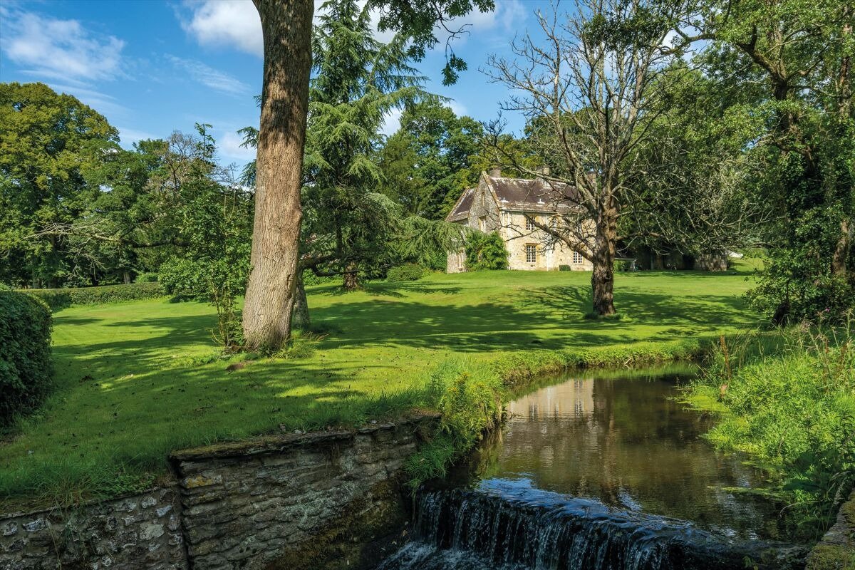 binghams-melcombe-historic-manor-estate-dorset-england-23.jpg
