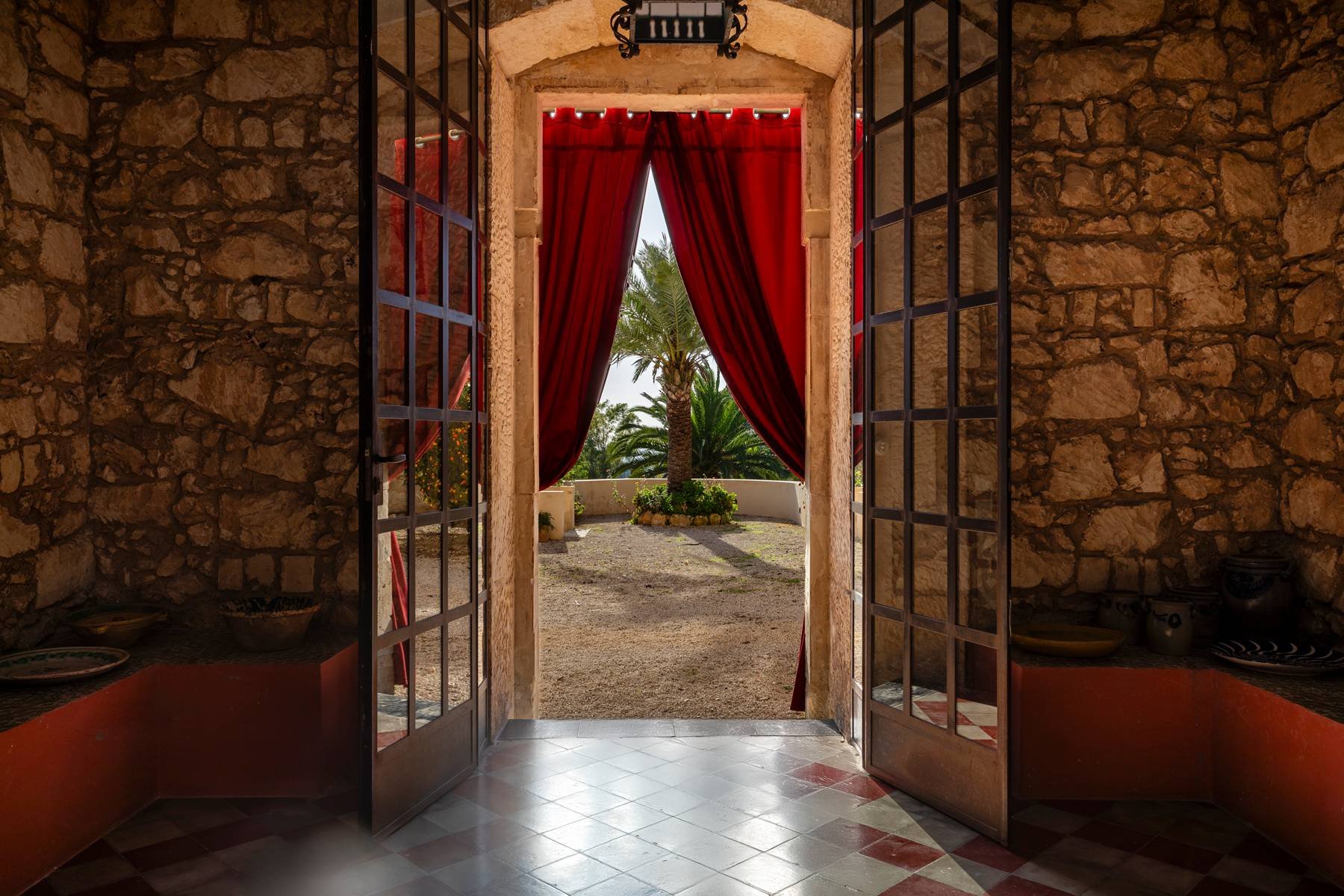 francis-york-19th-century-aristocratic-villa-noto-sicily-italy-25.jpg