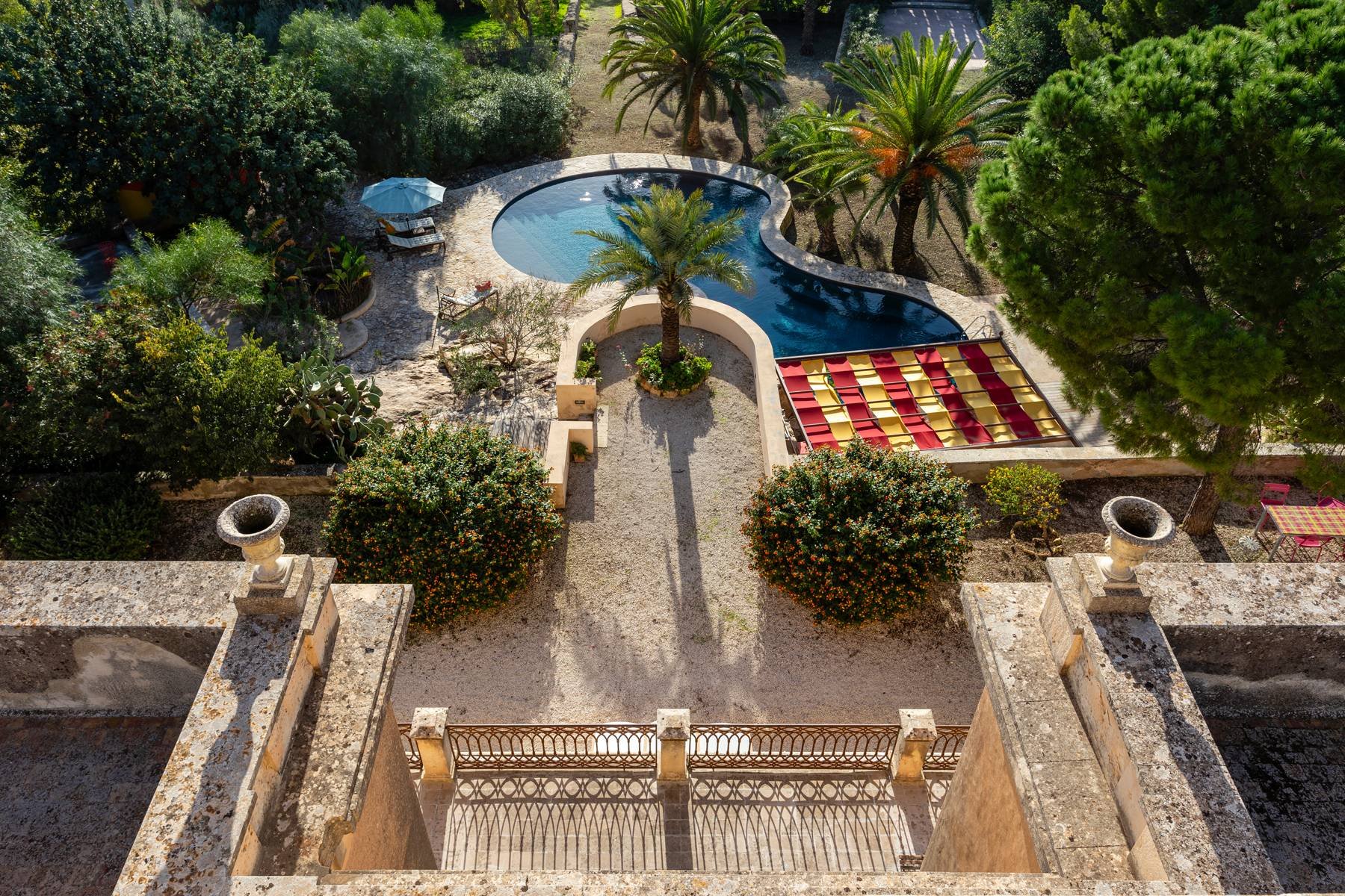 francis-york-19th-century-aristocratic-villa-noto-sicily-italy-28.jpg