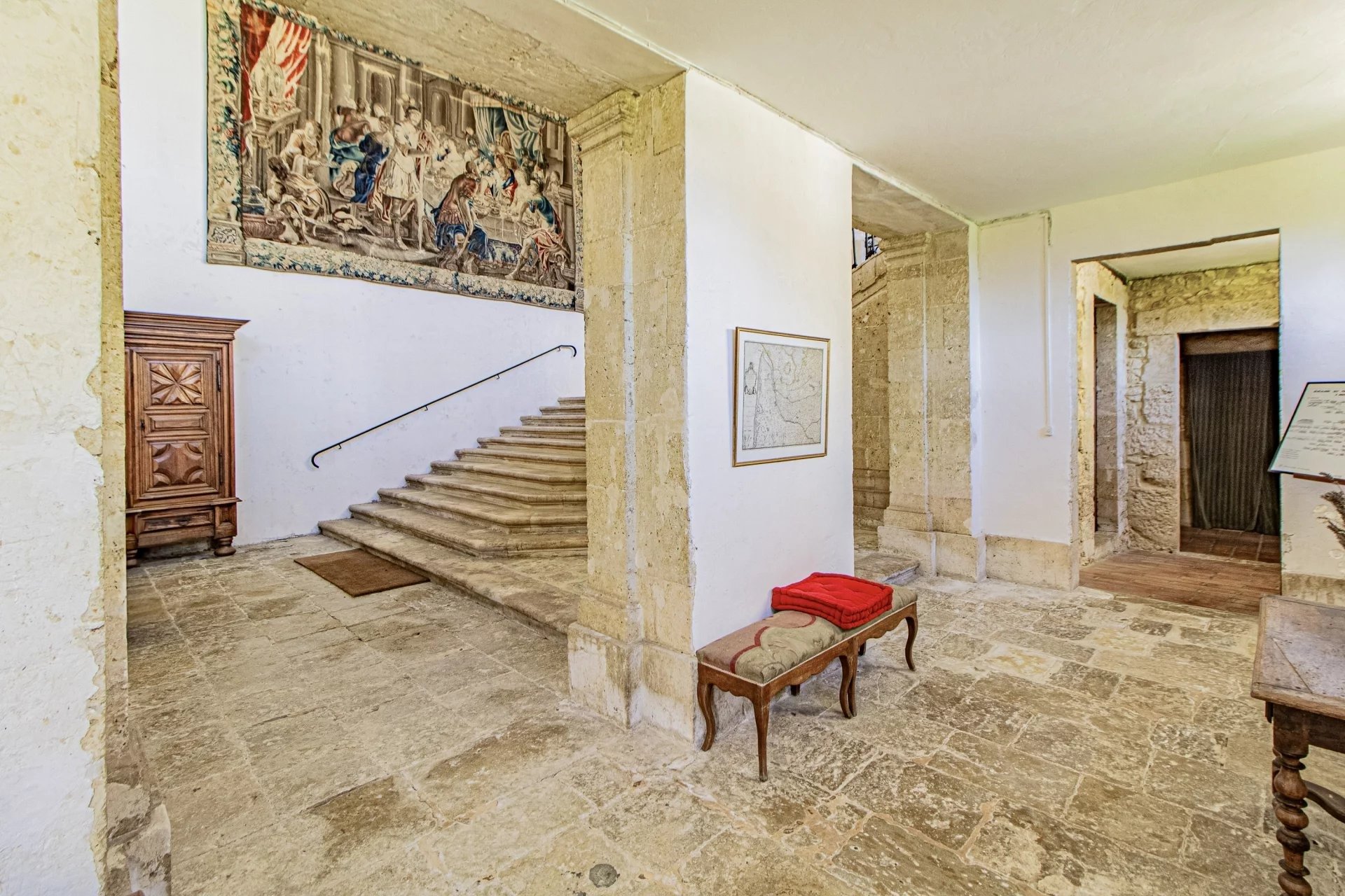 francis-york-17th-century-chateau-du-busca-maniban-gascony-france-armagnac-7.jpg