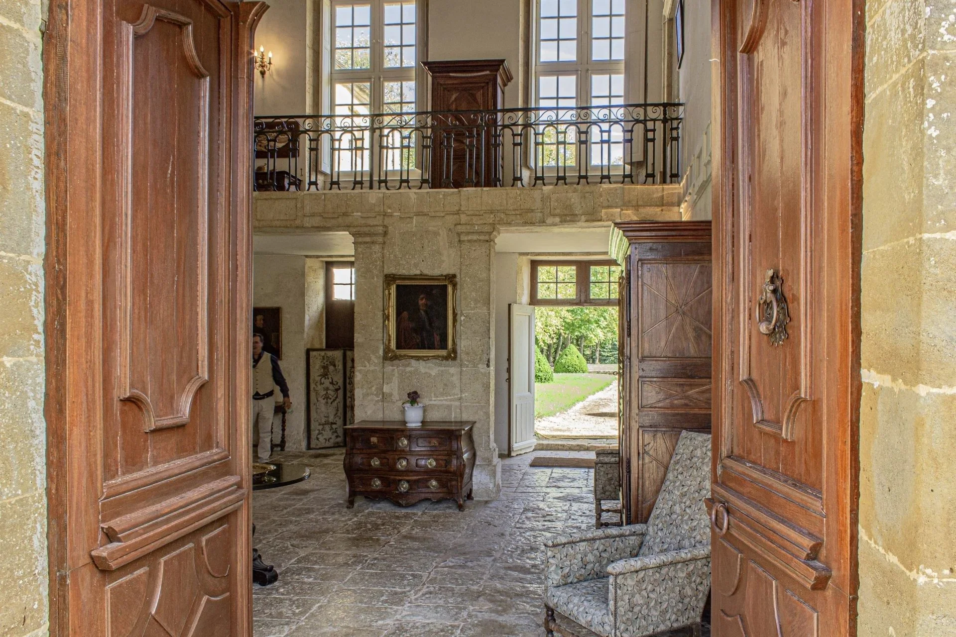 francis-york-17th-century-chateau-du-busca-maniban-gascony-france-armagnac-6.jpg