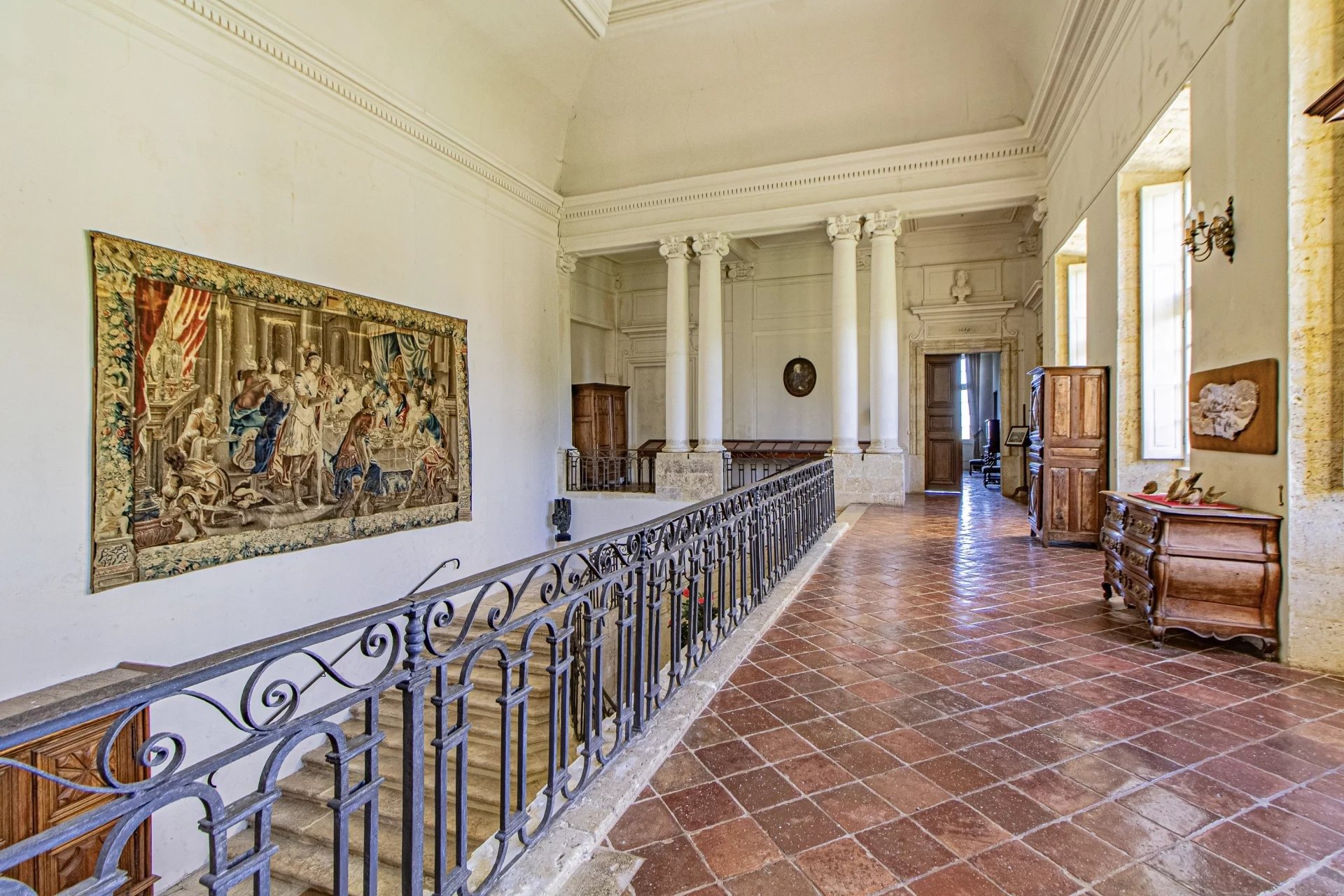 francis-york-17th-century-chateau-du-busca-maniban-gascony-france-armagnac-10.jpg