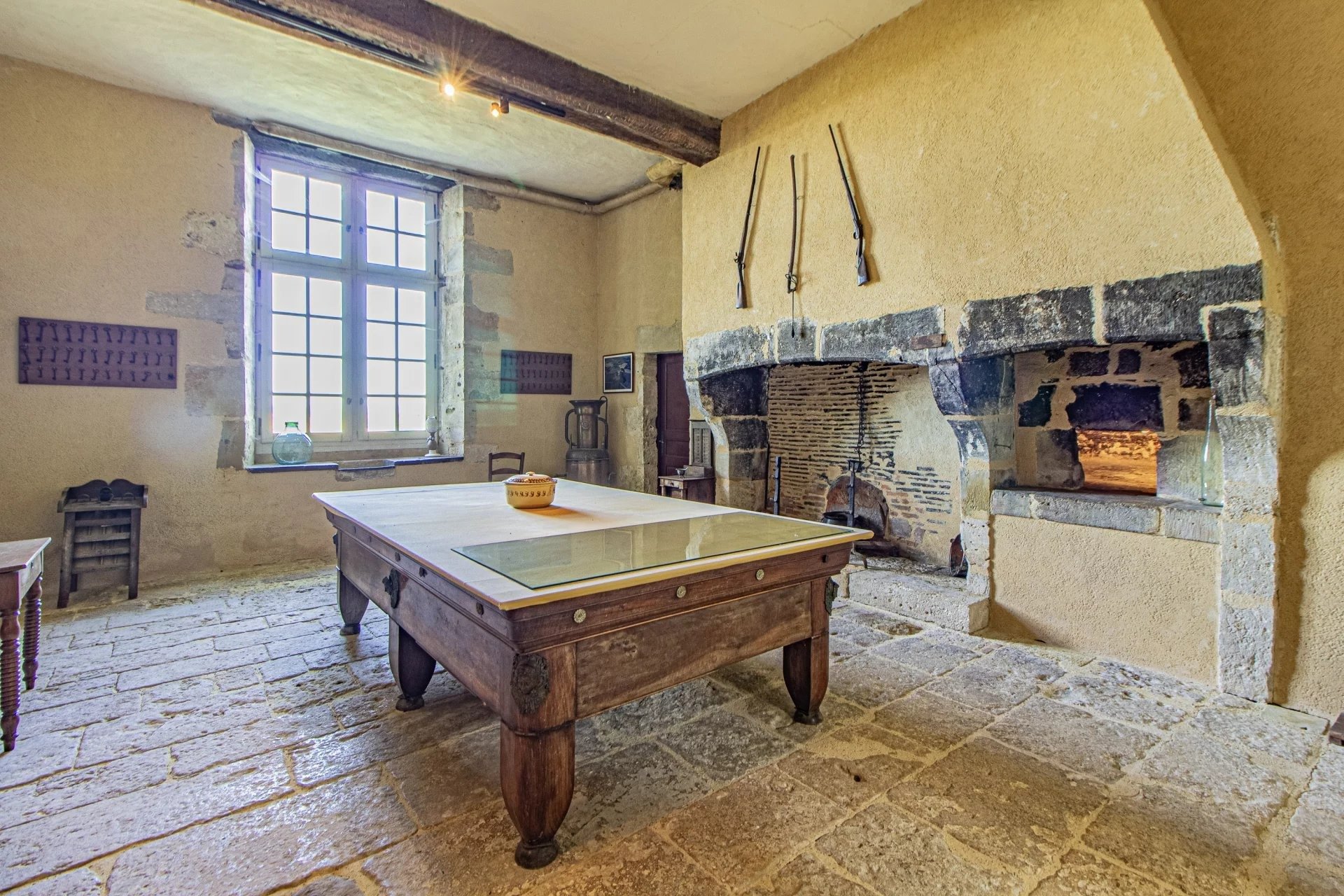 francis-york-17th-century-chateau-du-busca-maniban-gascony-france-armagnac-12.jpg
