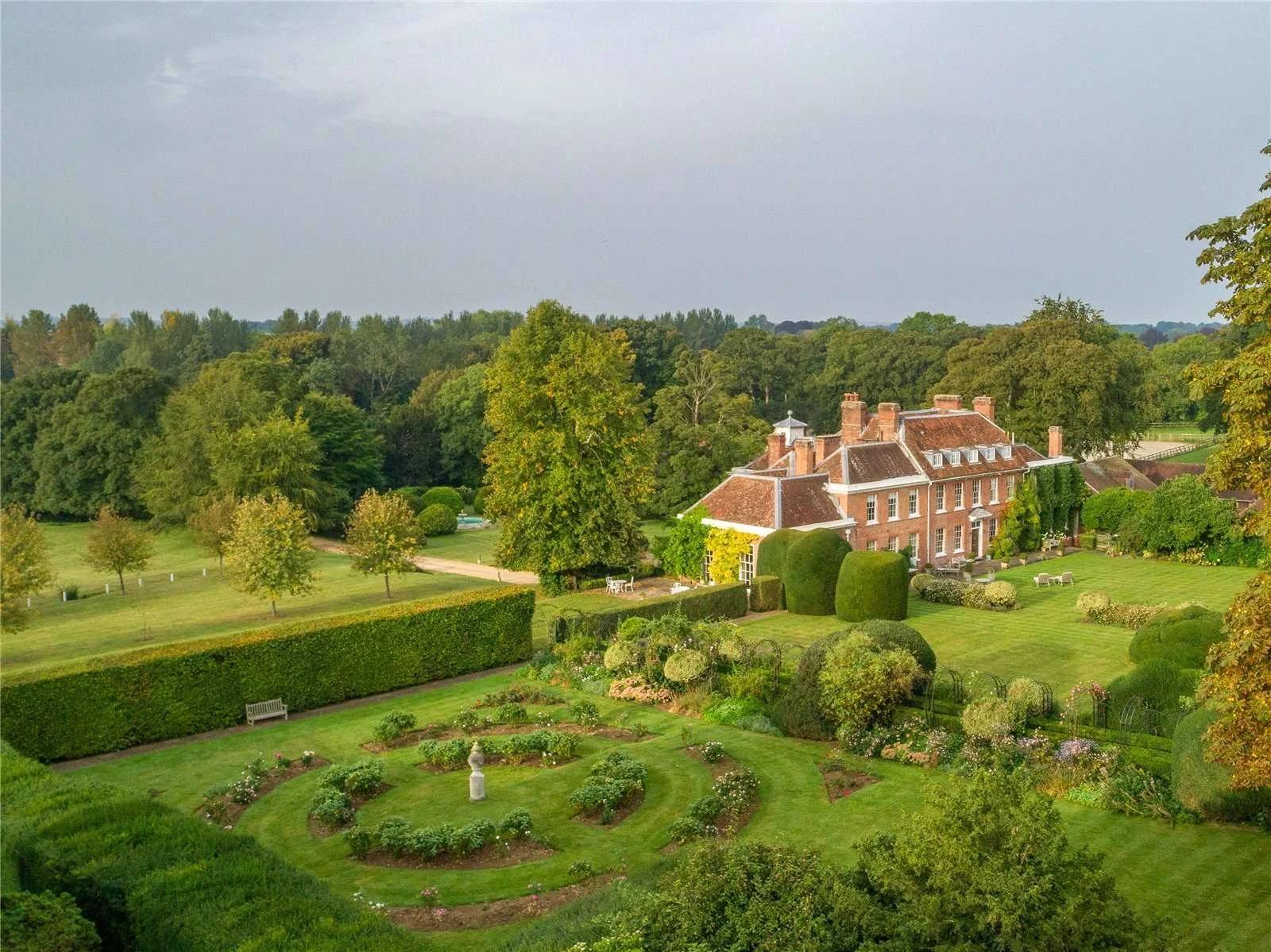 francis-york-hunton-manor-georgian-country-house-hampshire-england-7.jpg