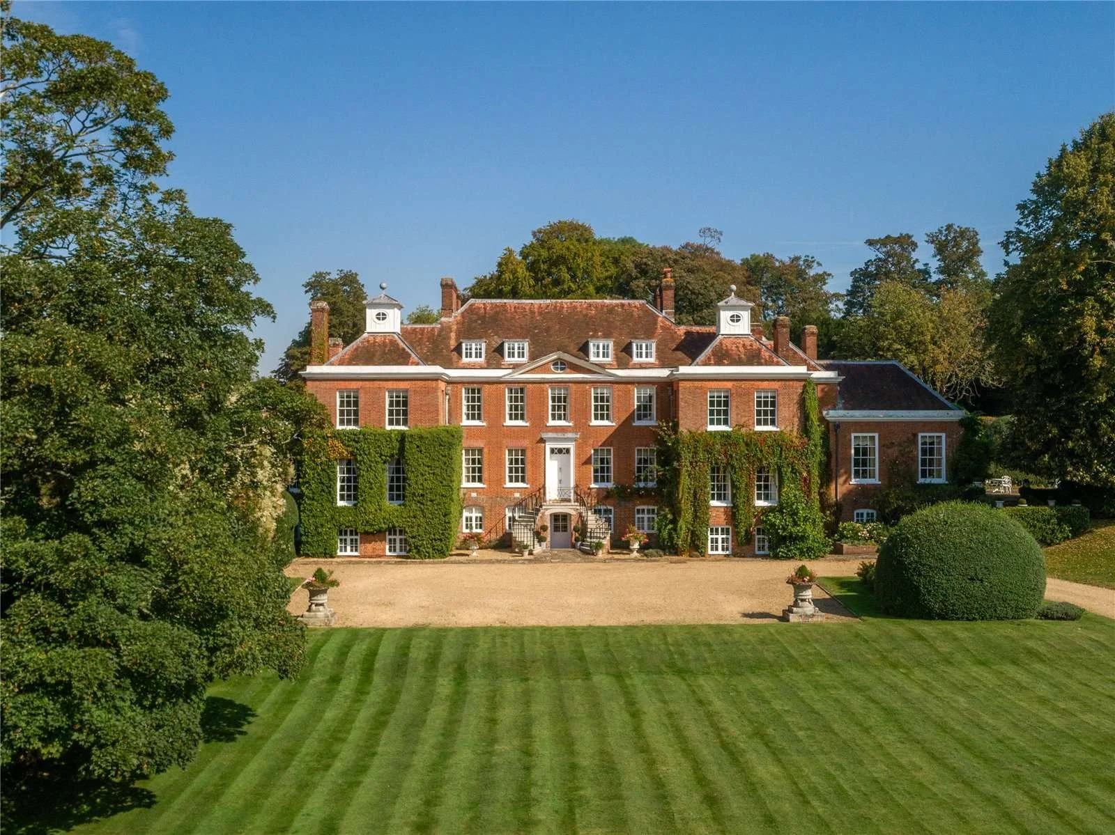 francis-york-hunton-manor-georgian-country-house-hampshire-england-44.jpg