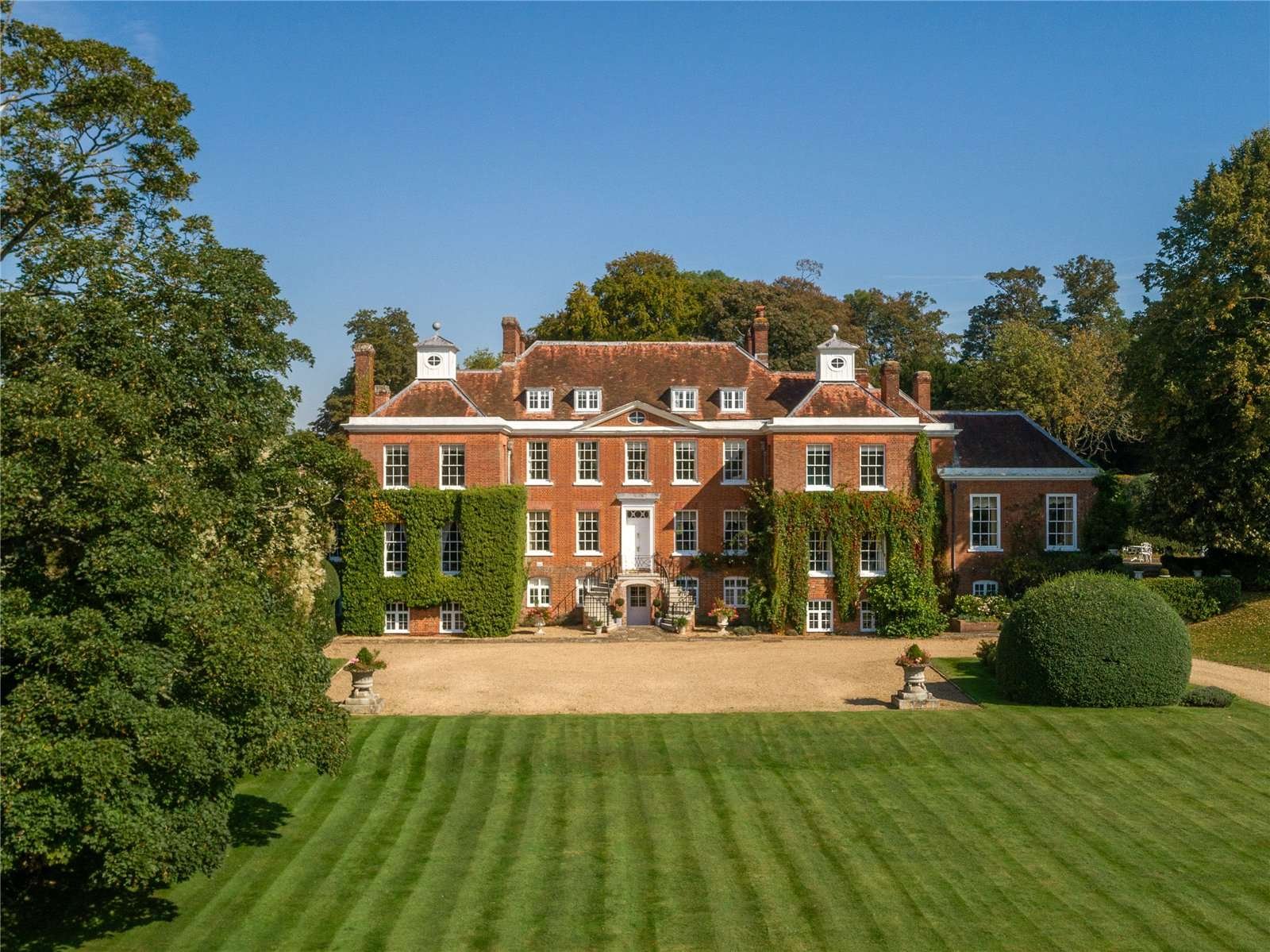 An 18th-Century Georgian Manor on a 1,100-Year-Old Estate in Hampshire, 60 Miles from London