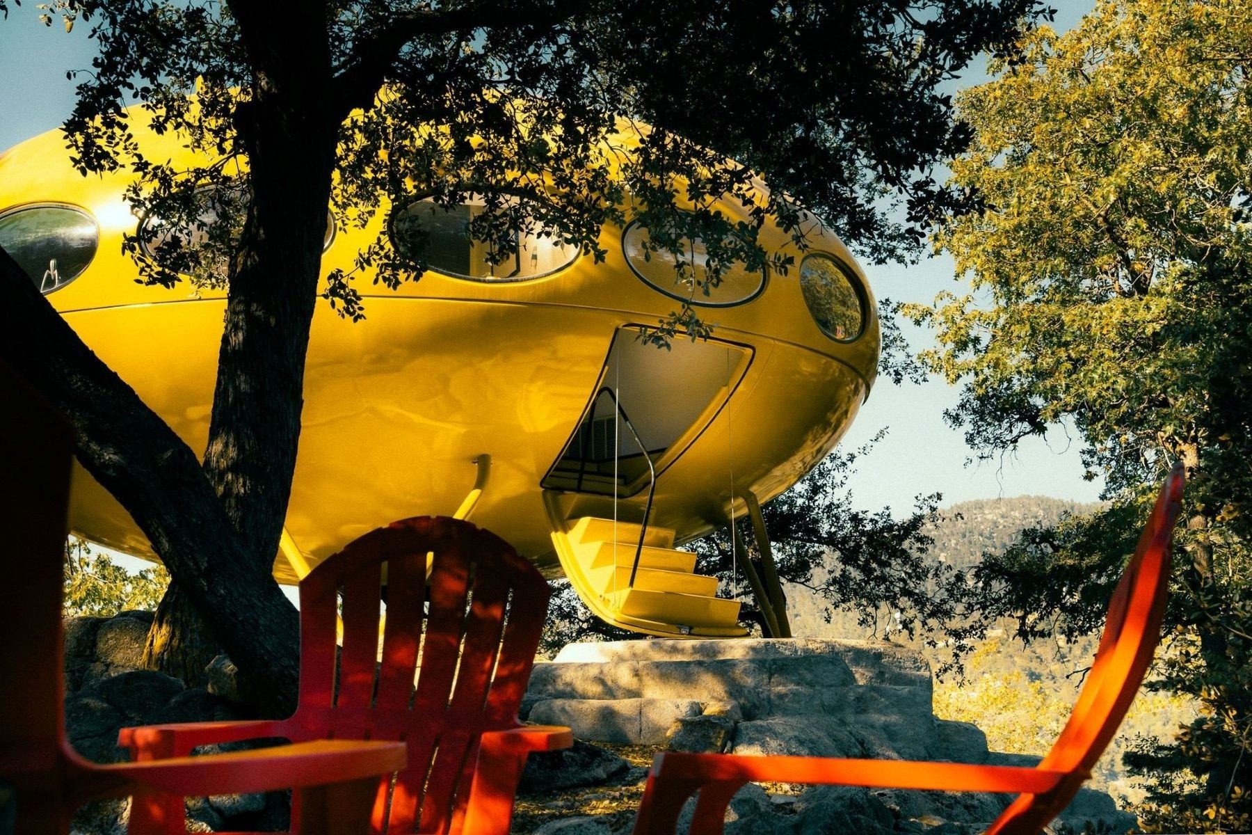 francis-york-donaldson-futuro-house-matti-suuronen-space-age-architecture-idyllwild-california-43.jpeg
