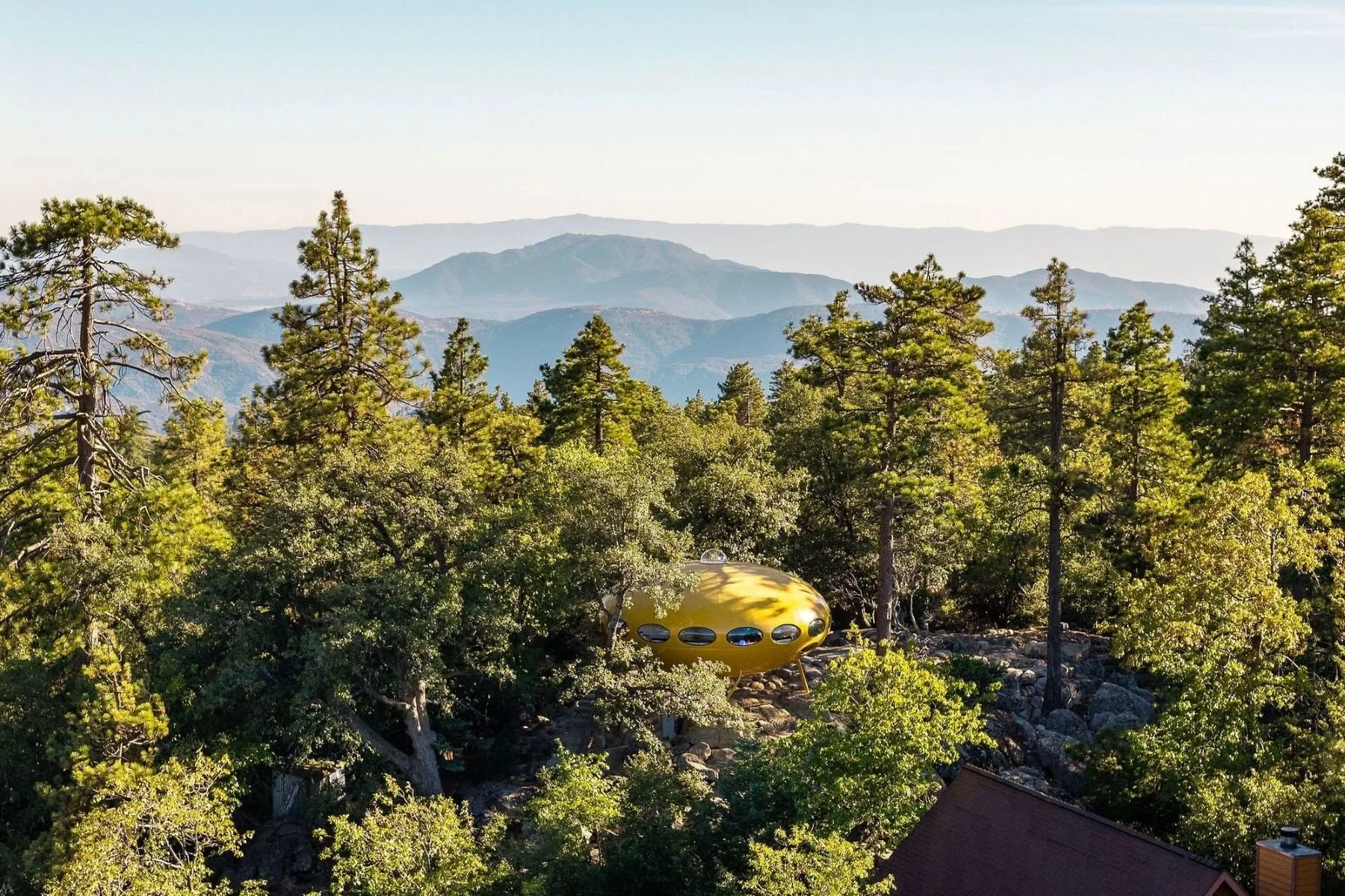 francis-york-donaldson-futuro-house-matti-suuronen-space-age-architecture-idyllwild-california-45.jpeg