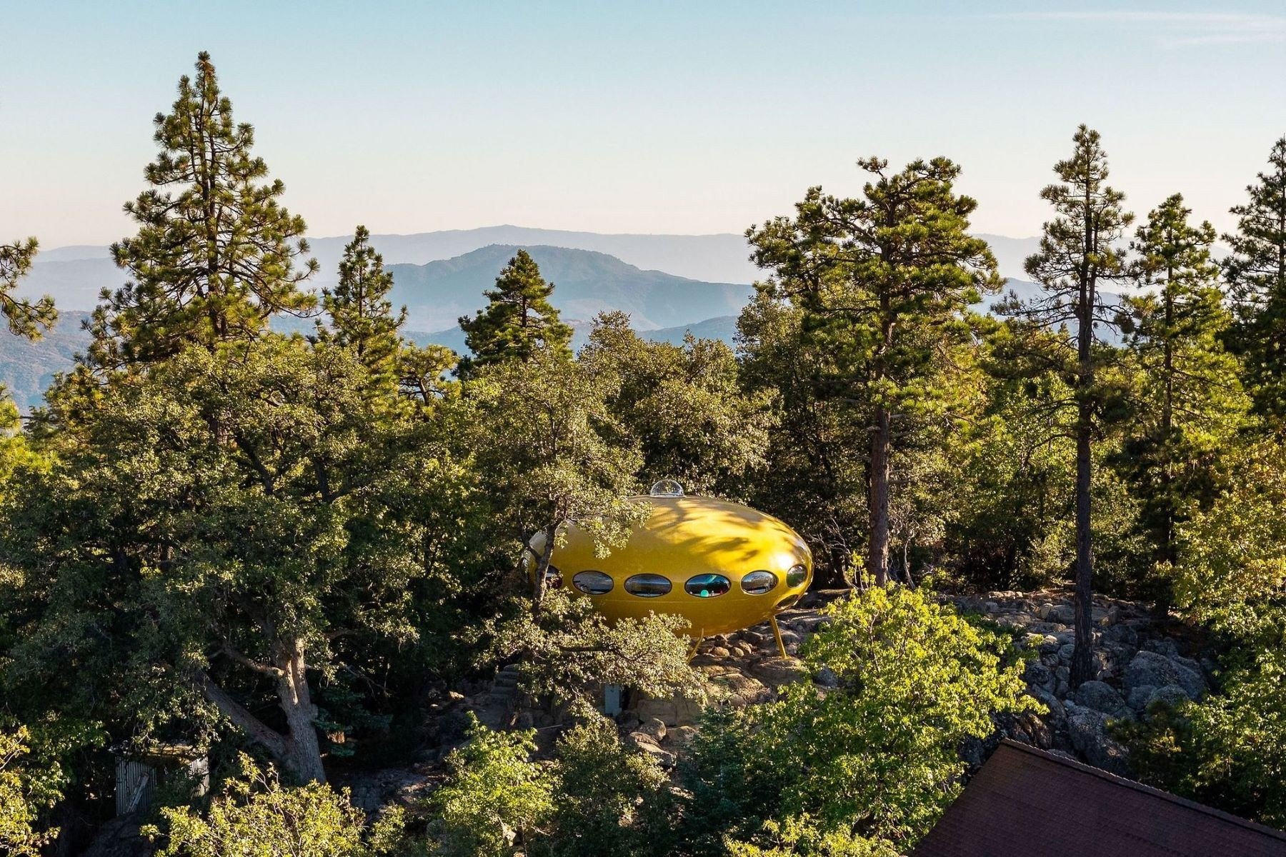 francis-york-donaldson-futuro-house-matti-suuronen-space-age-architecture-idyllwild-california-59.jpeg