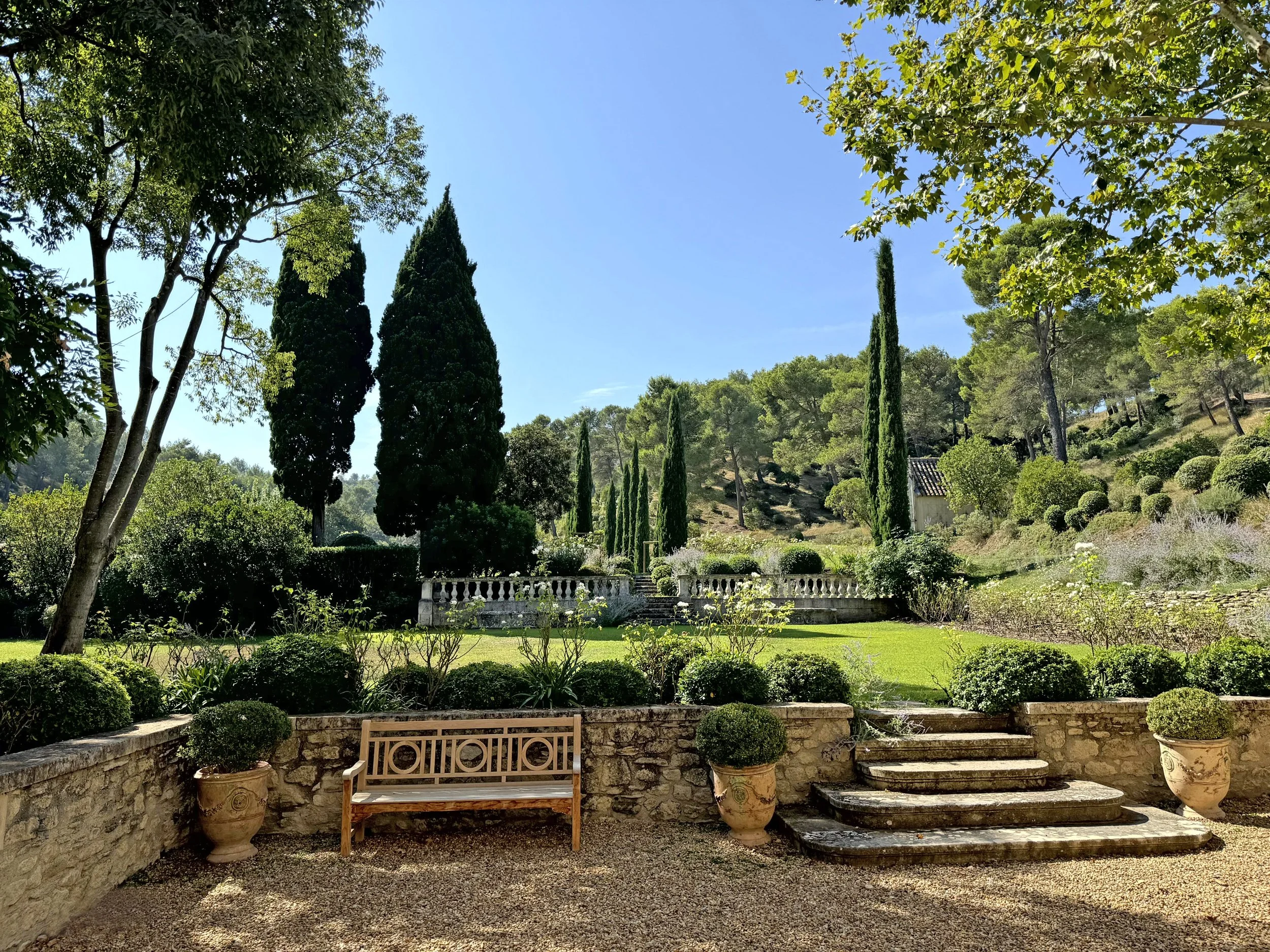 francis-york-18th-century-provencal-farmhouse-alpilles-saint-remy-de-provence-20.jpg