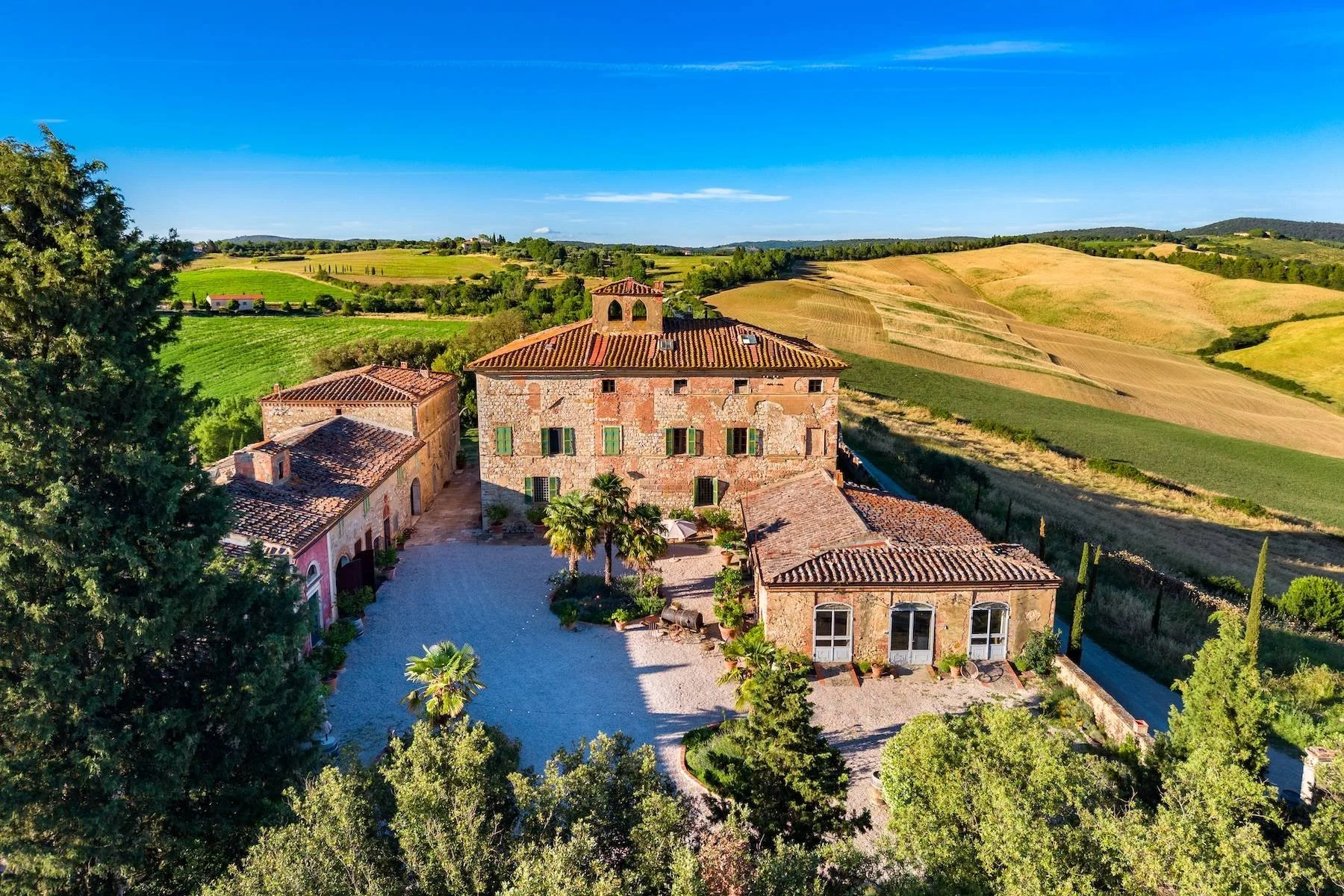 francis-york-medieval-villa-753-acre-wine-estate-tuscany-italy-2.jpg