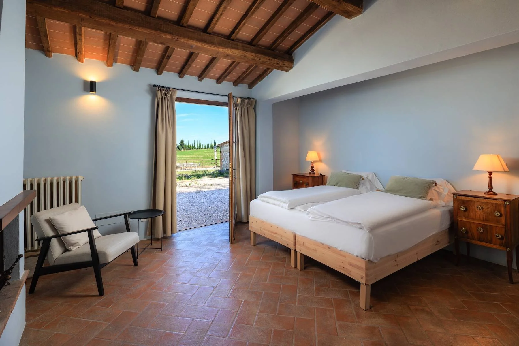 francis-york-medieval-villa-753-acre-wine-estate-tuscany-italy-15.jpg