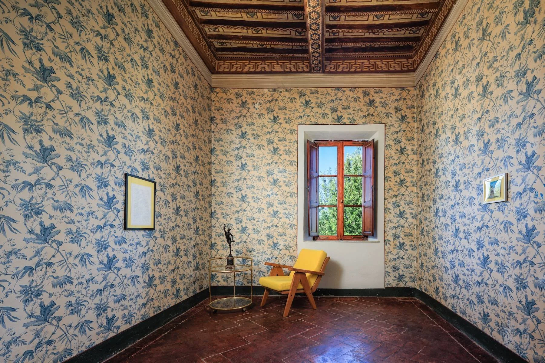 francis-york-medieval-villa-753-acre-wine-estate-tuscany-italy-27.jpg