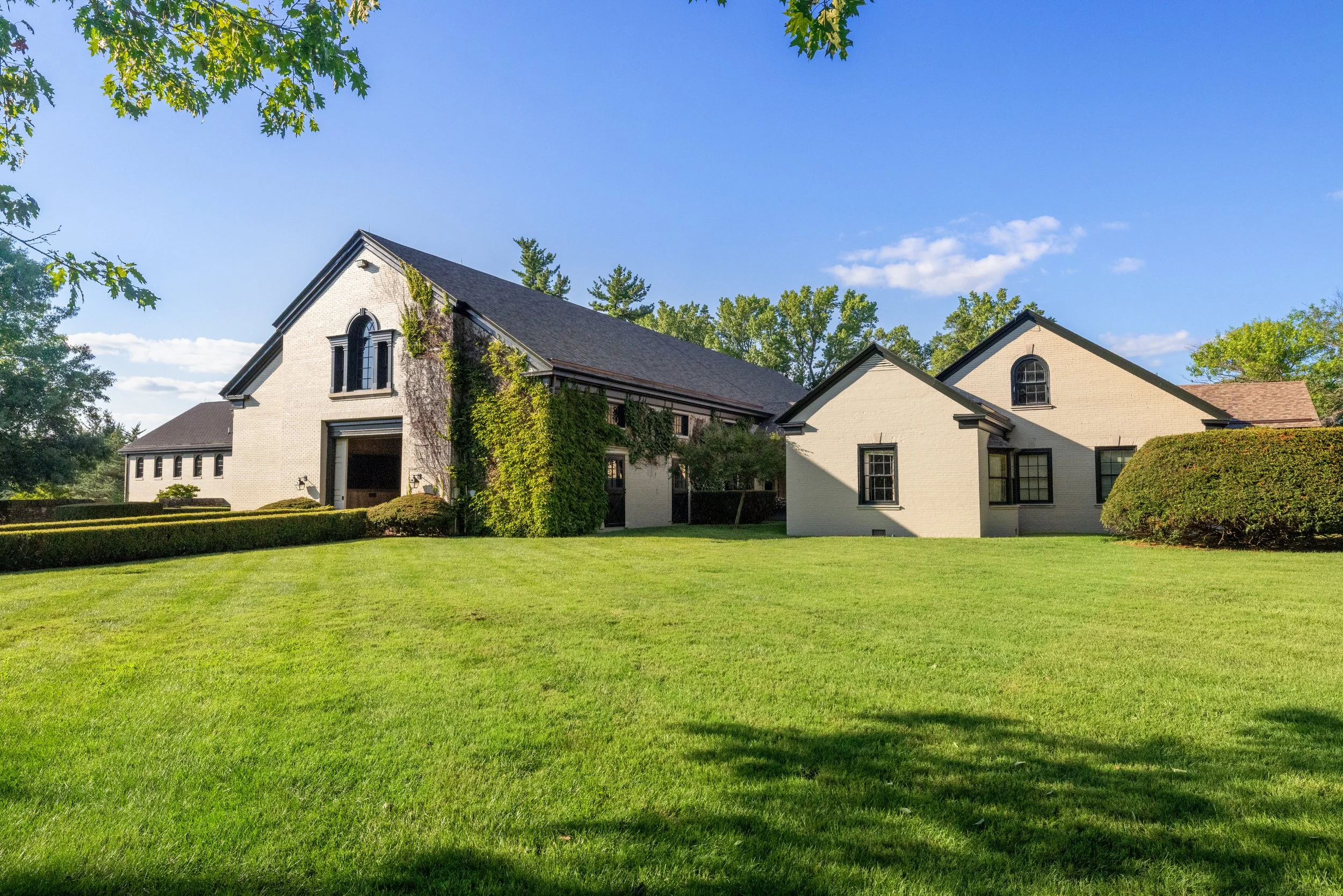 francis-york-castleton-lyons-historic-kentucky-equestrian-estate-keeneland-championship-sale-86.jpg