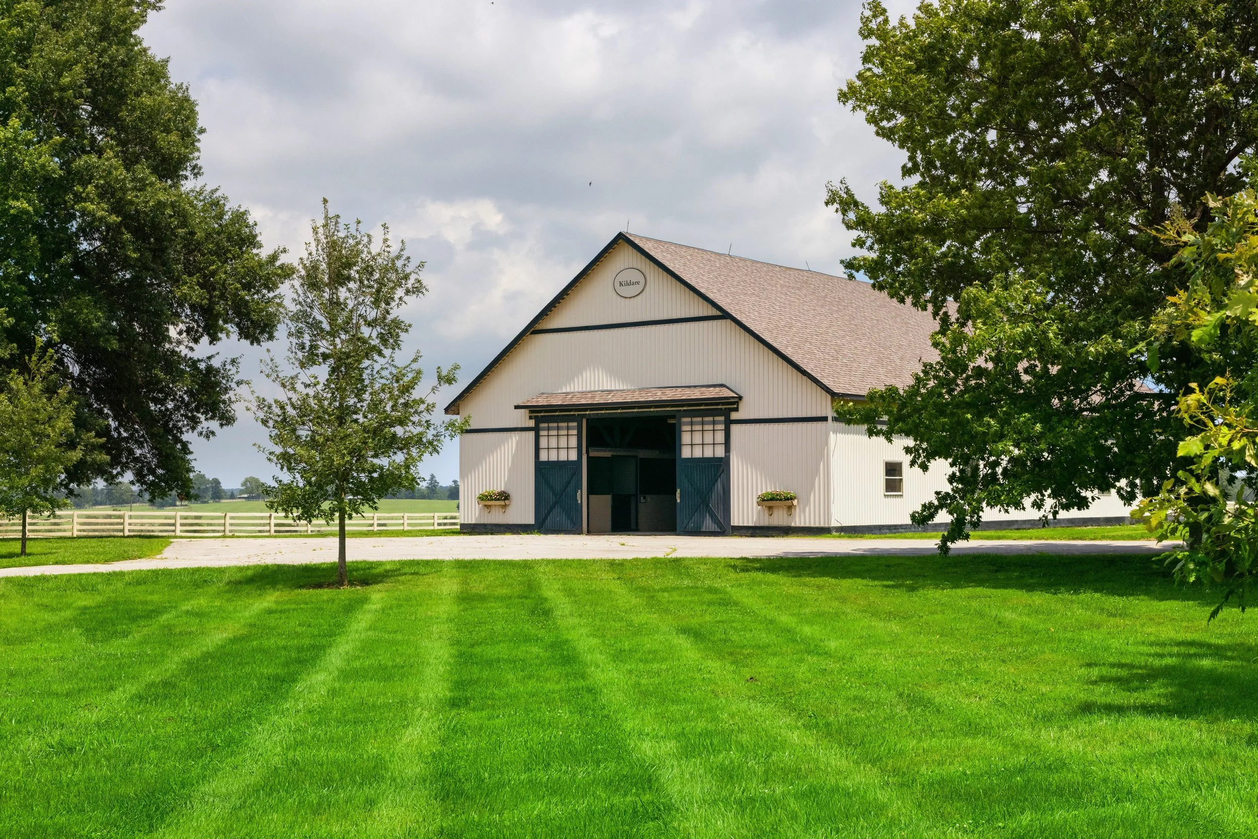 francis-york-castleton-lyons-historic-kentucky-equestrian-estate-keeneland-championship-sale-17.jpg