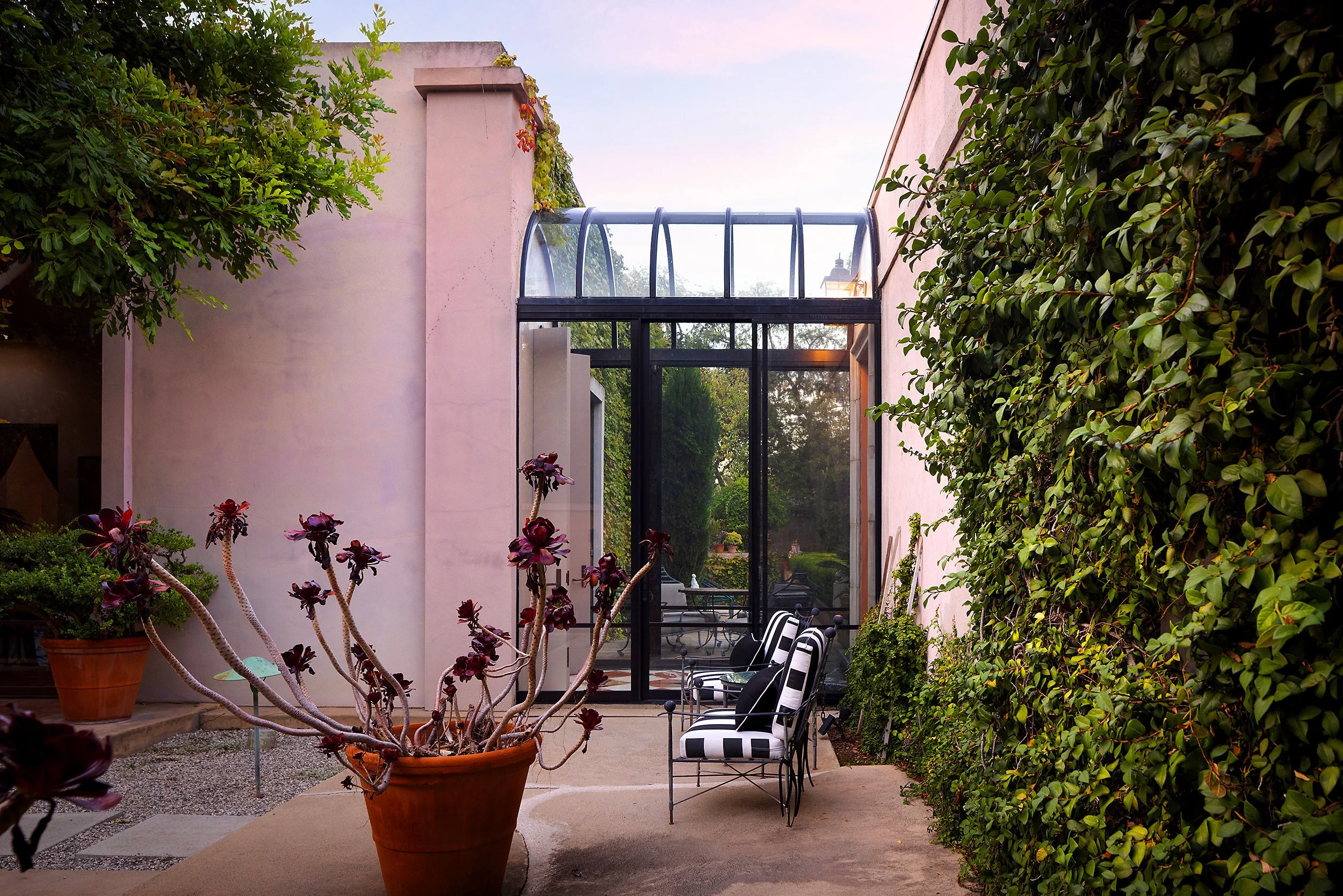francis-york-445-Columbia-Street-South-Pasadena-Bob-Ray-Offenhauser-Residence-18.jpeg