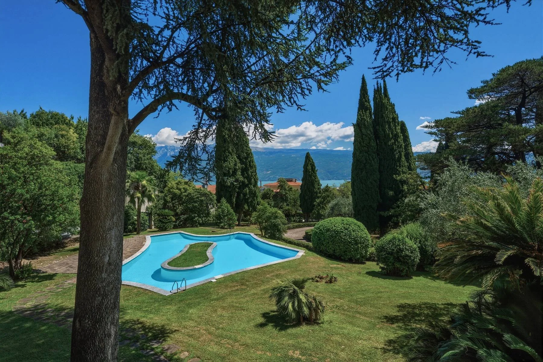 francis-york-lake-garda-villa-21.jpg