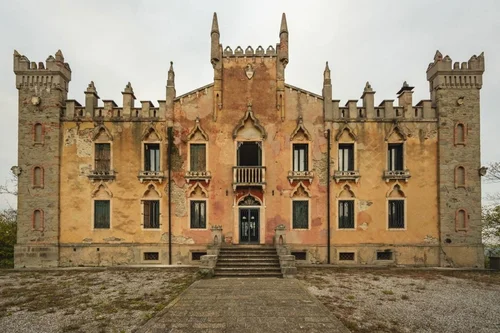 Neo Gothic Italian Castle to Restore with 360° Views Near Padua