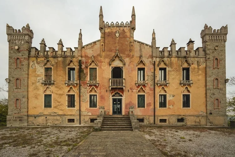 Neo Gothic Italian Castle to Restore with 360° Views Near Padua