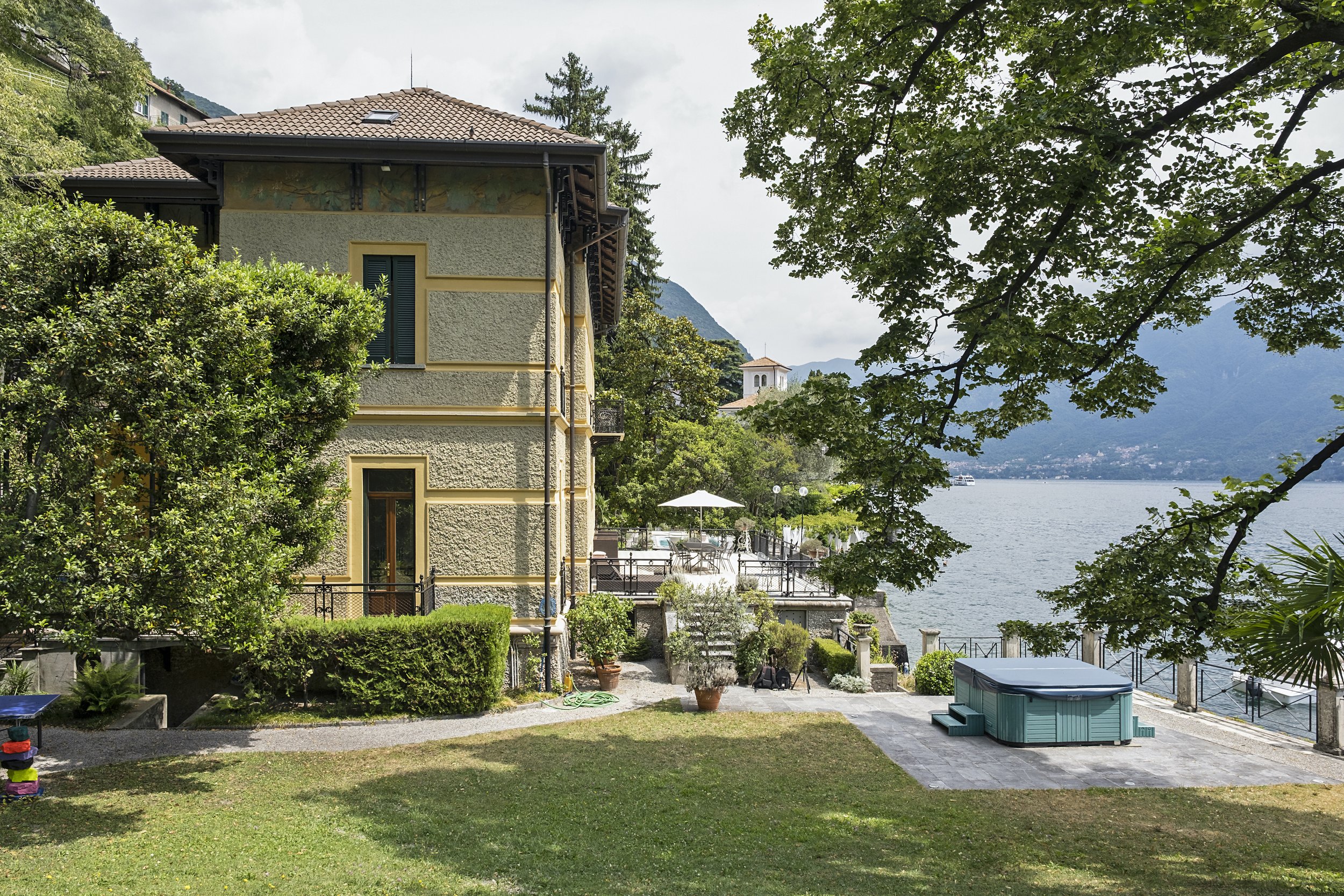 Historic Italian Villa on the Shores of Lake Como — Francis York