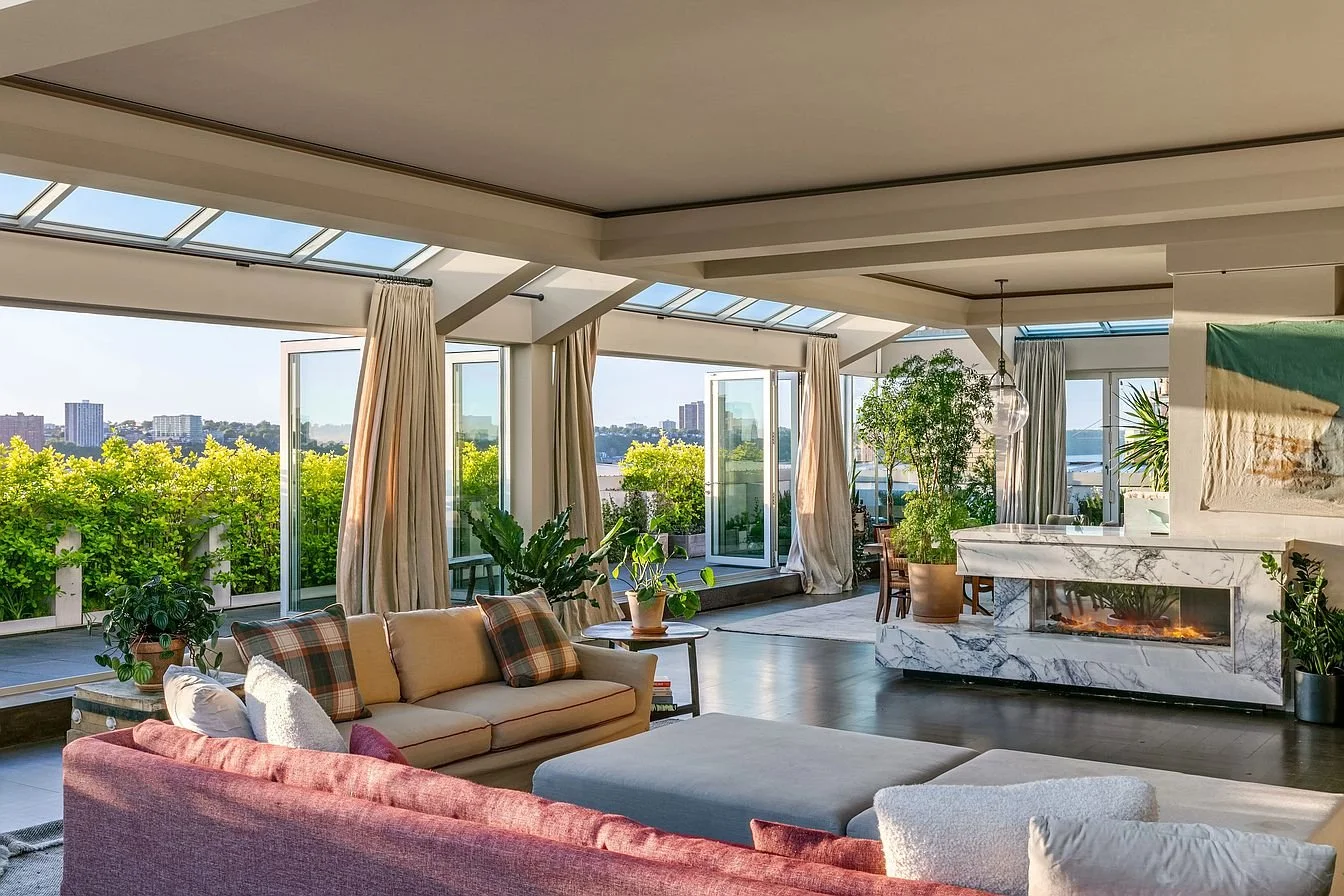 View of $15,000,000 NYC Penthouse With 360° Views — Francis York