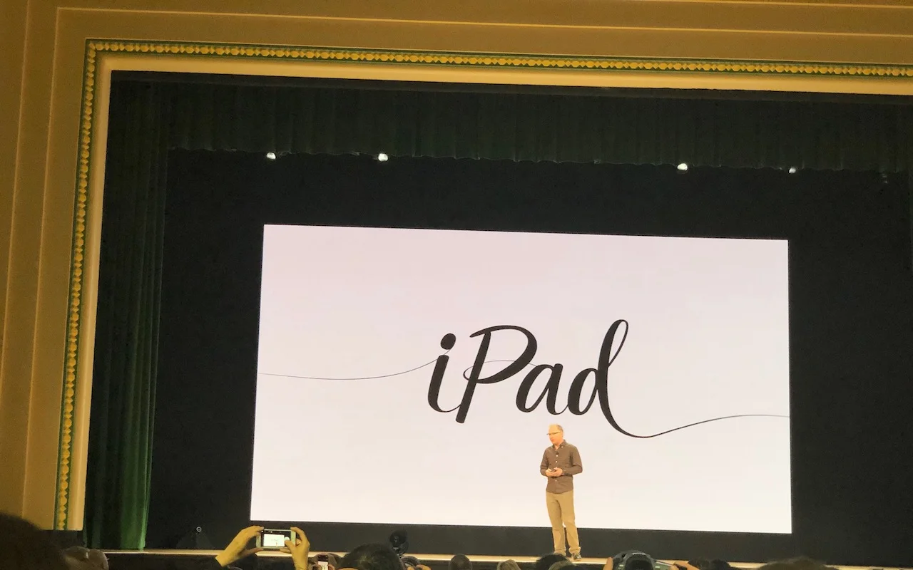 6th-generation-iPad-photo.jpg