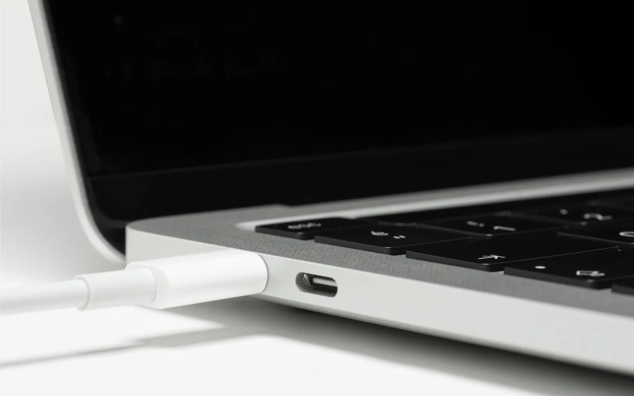 Apple Silicon Macs Can't Boot from the DFU Port