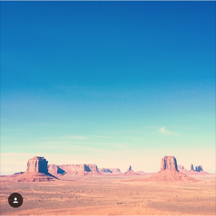  The skyline at Monument Valley, Utah 
