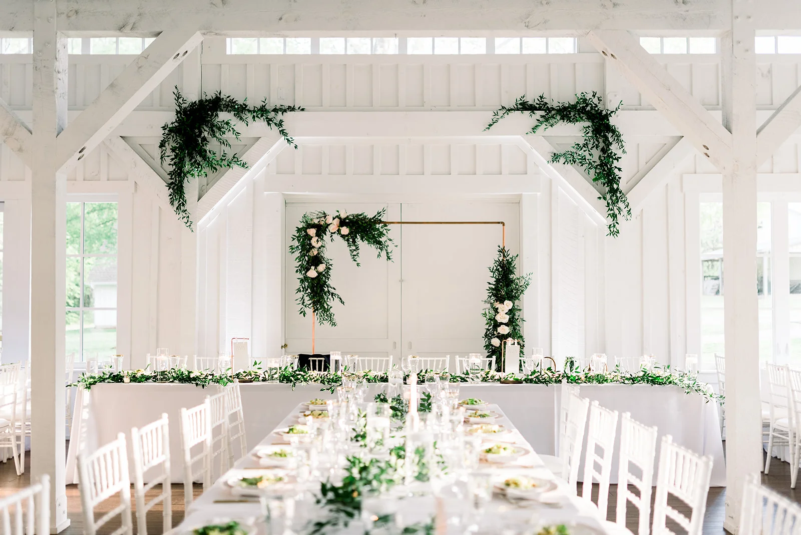6._Zachary_+_Jennifer_-_Reception_Details_-_Emily_Burney_-_102.jpg