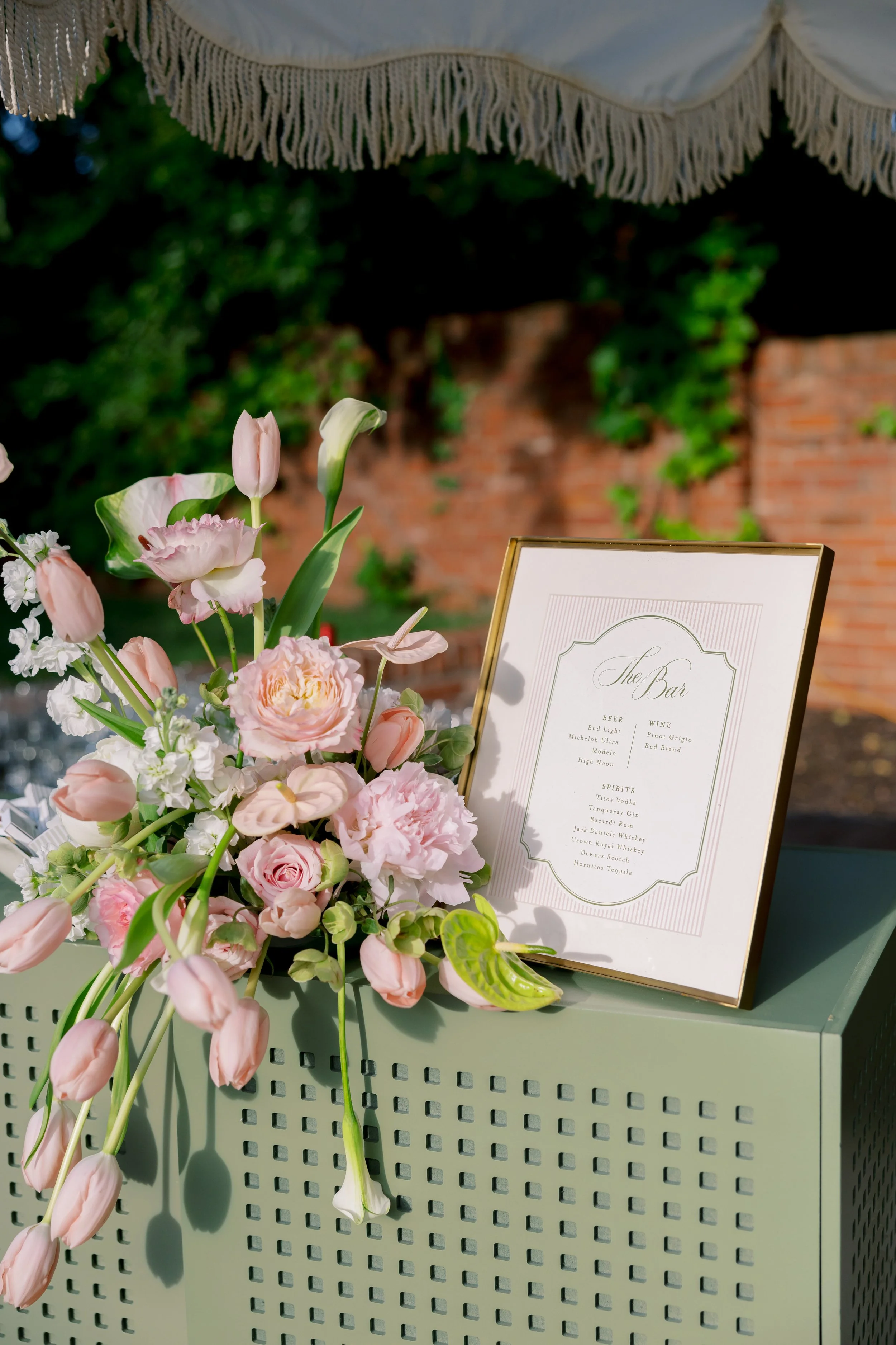 Olivia-and-Caleb-Wedding-Day-emilynicolephoto-442.jpg