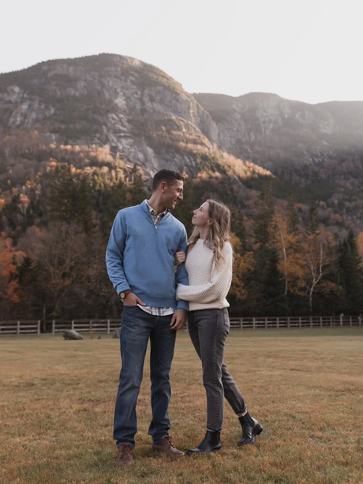 If you are planning an engagement session in New England, New Hampshire has some absolutely beautiful spots for photos. The mountains provide an epic backdrop!